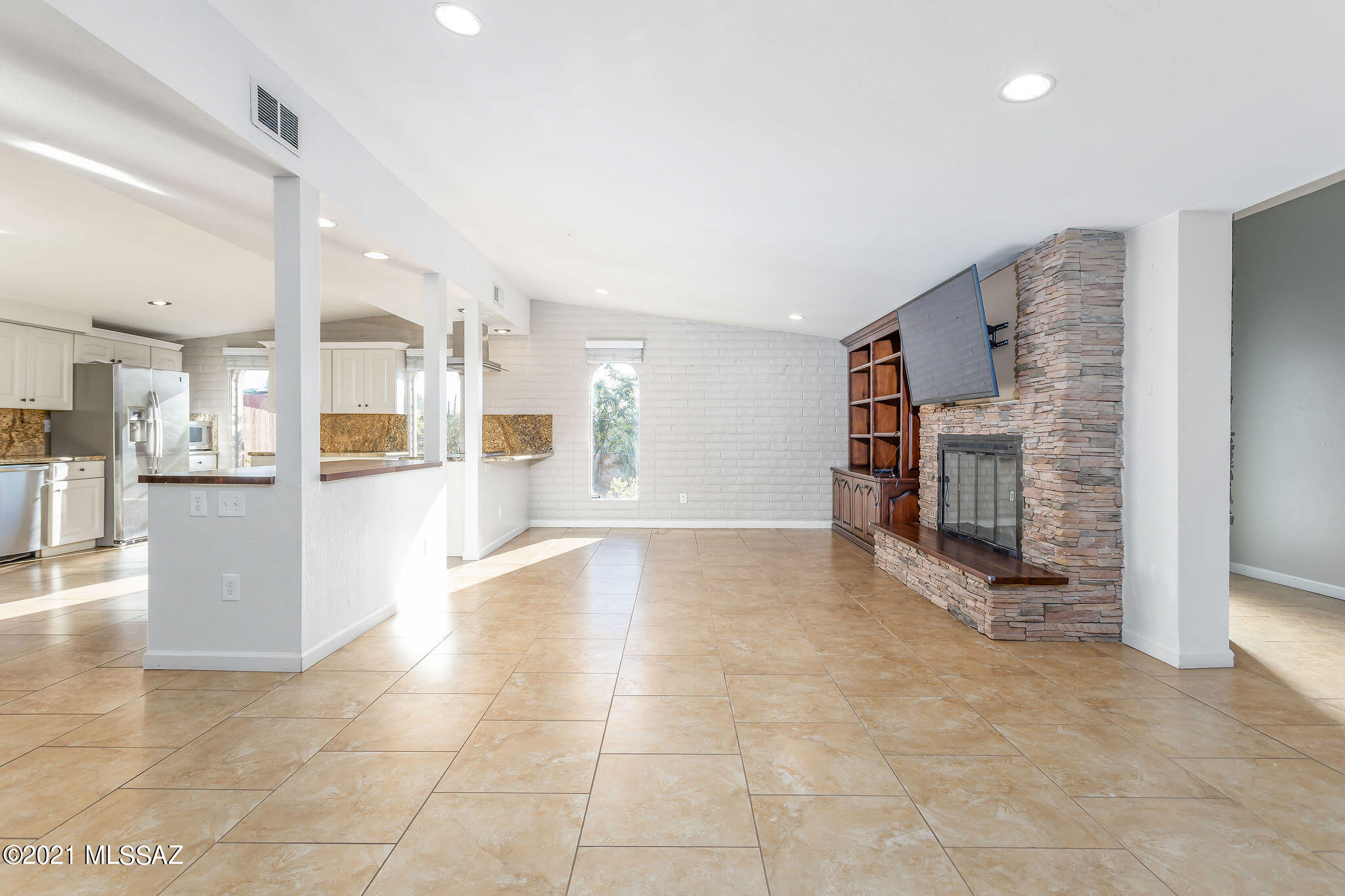Santa Catalina Estates NO. 4 (1-180) - Residential