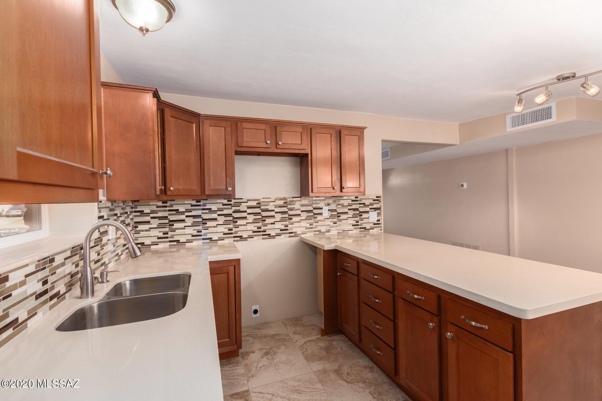 Sherwood Village Terrace (1-85) - Residential
