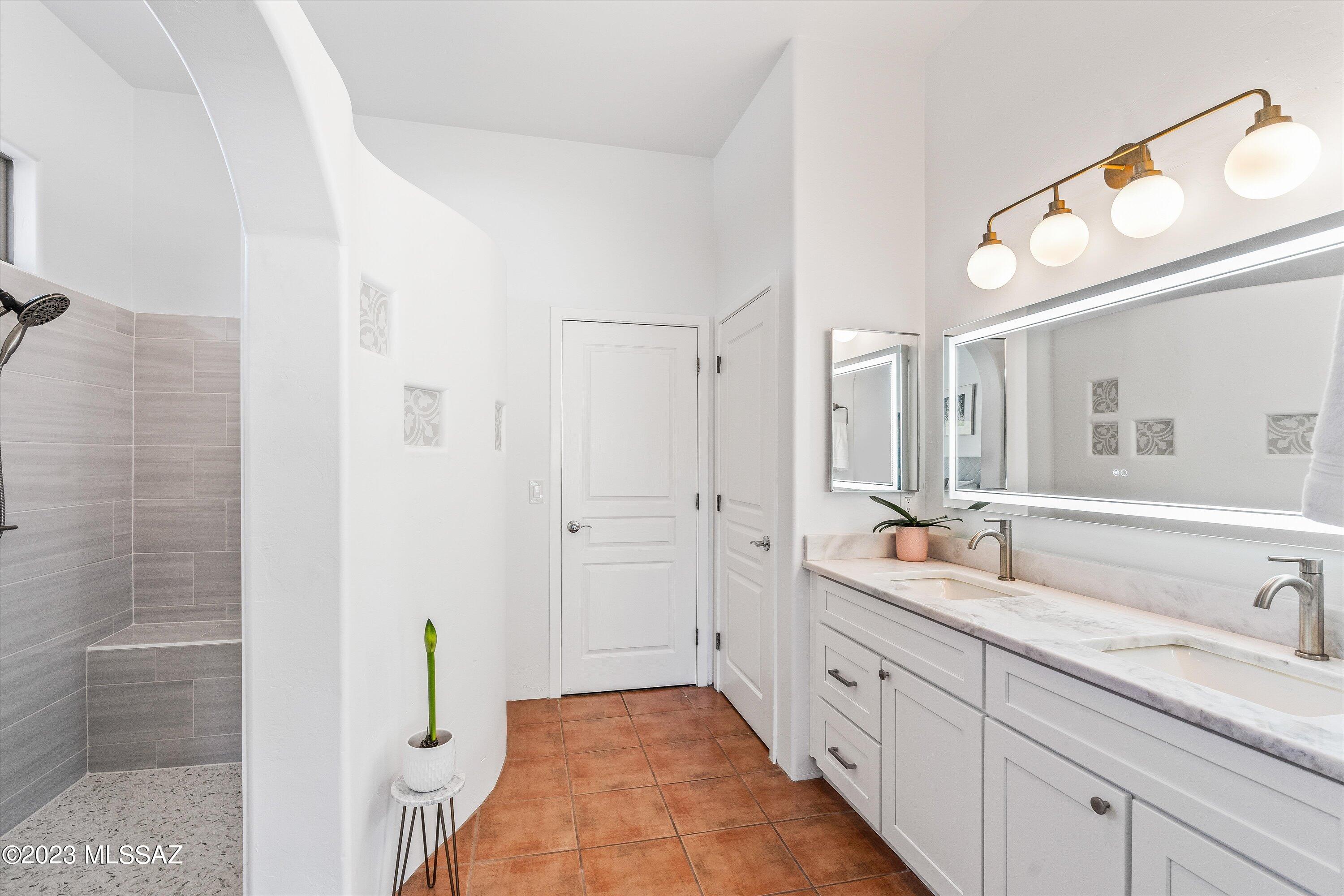 Montage Vista (1-29) - Residential