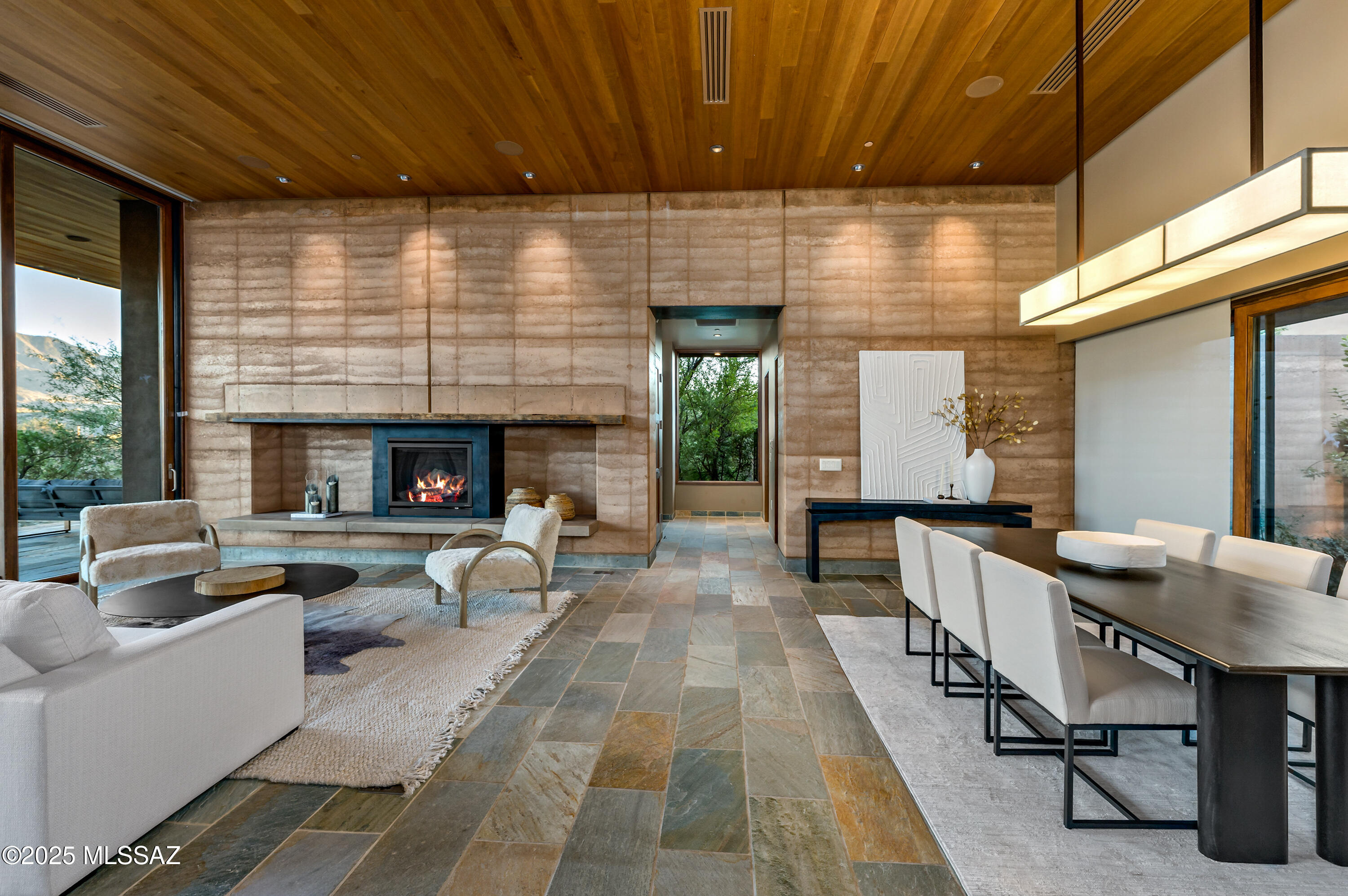 5000 E Via Estancia Miraval 15