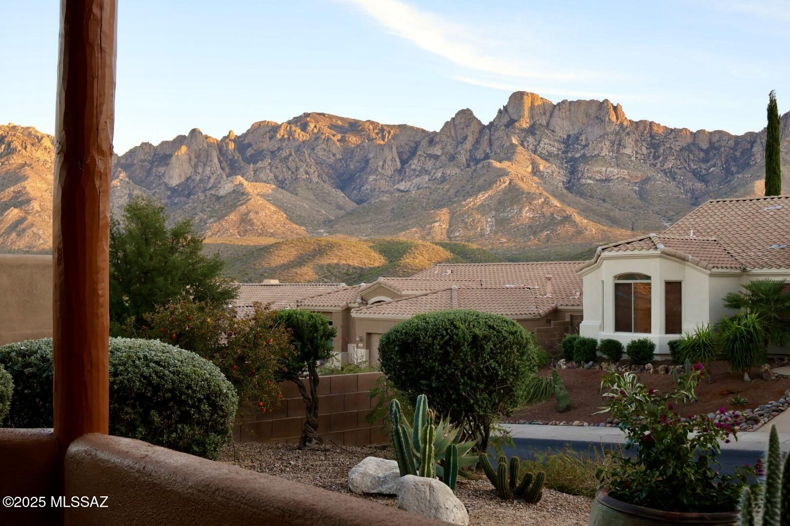 1815 E Starmist Place