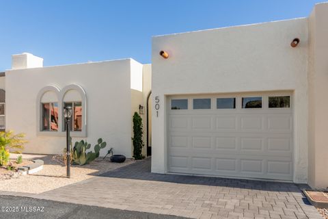 Photo of 501 W Ocotillo Place, Green Valley, AZ 85614 (MLS # 22531330)