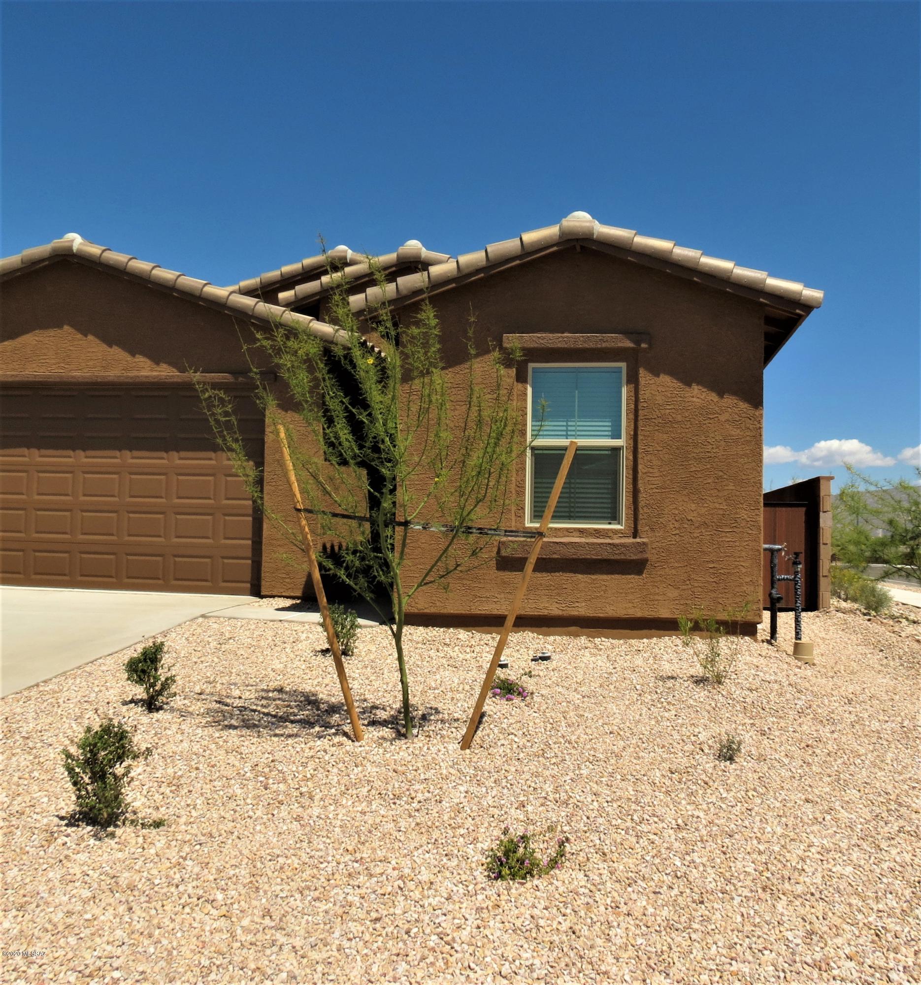 The Vistas At Rincon Knolls SQ20152600506 - Residential Lease