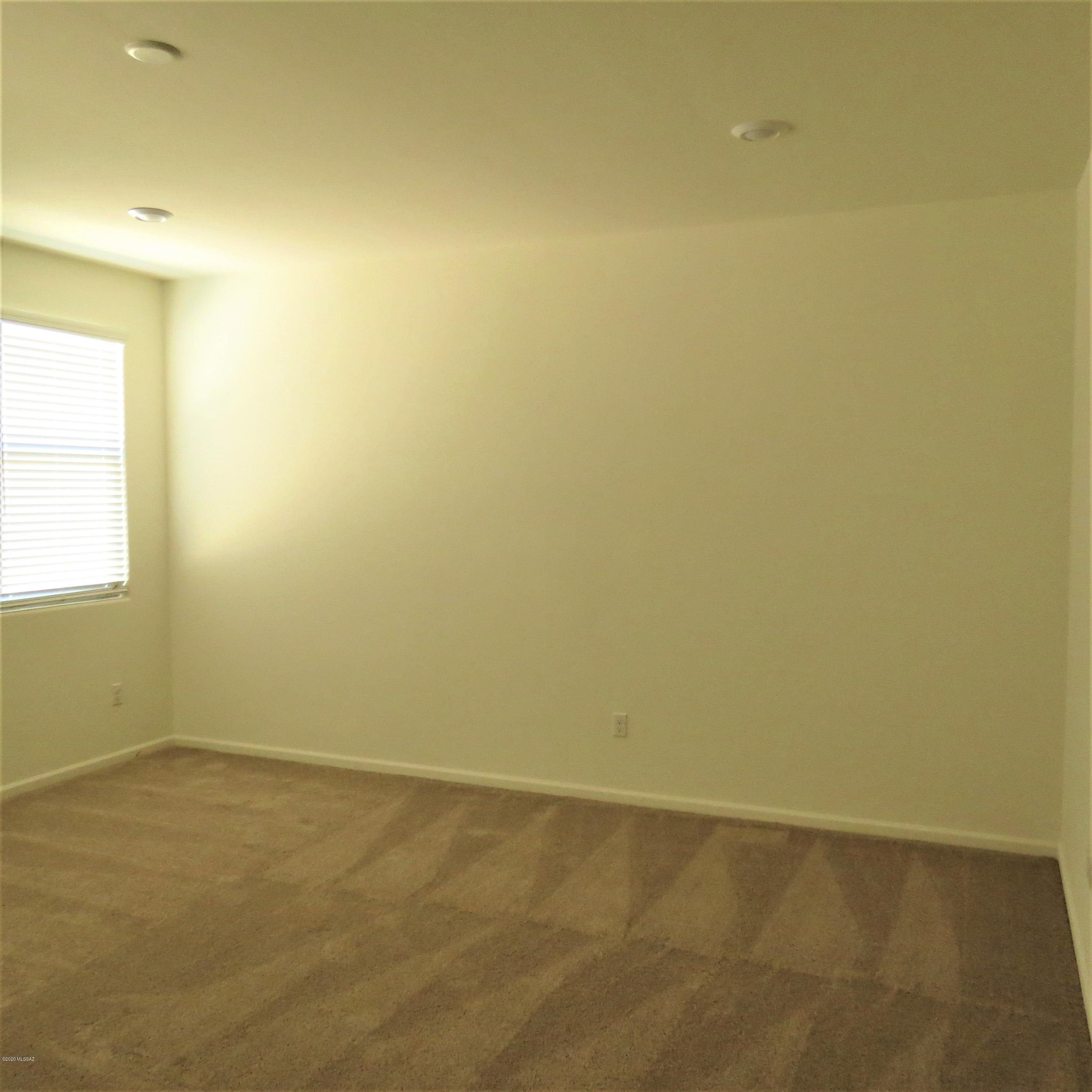 The Vistas At Rincon Knolls SQ20152600506 - Residential Lease
