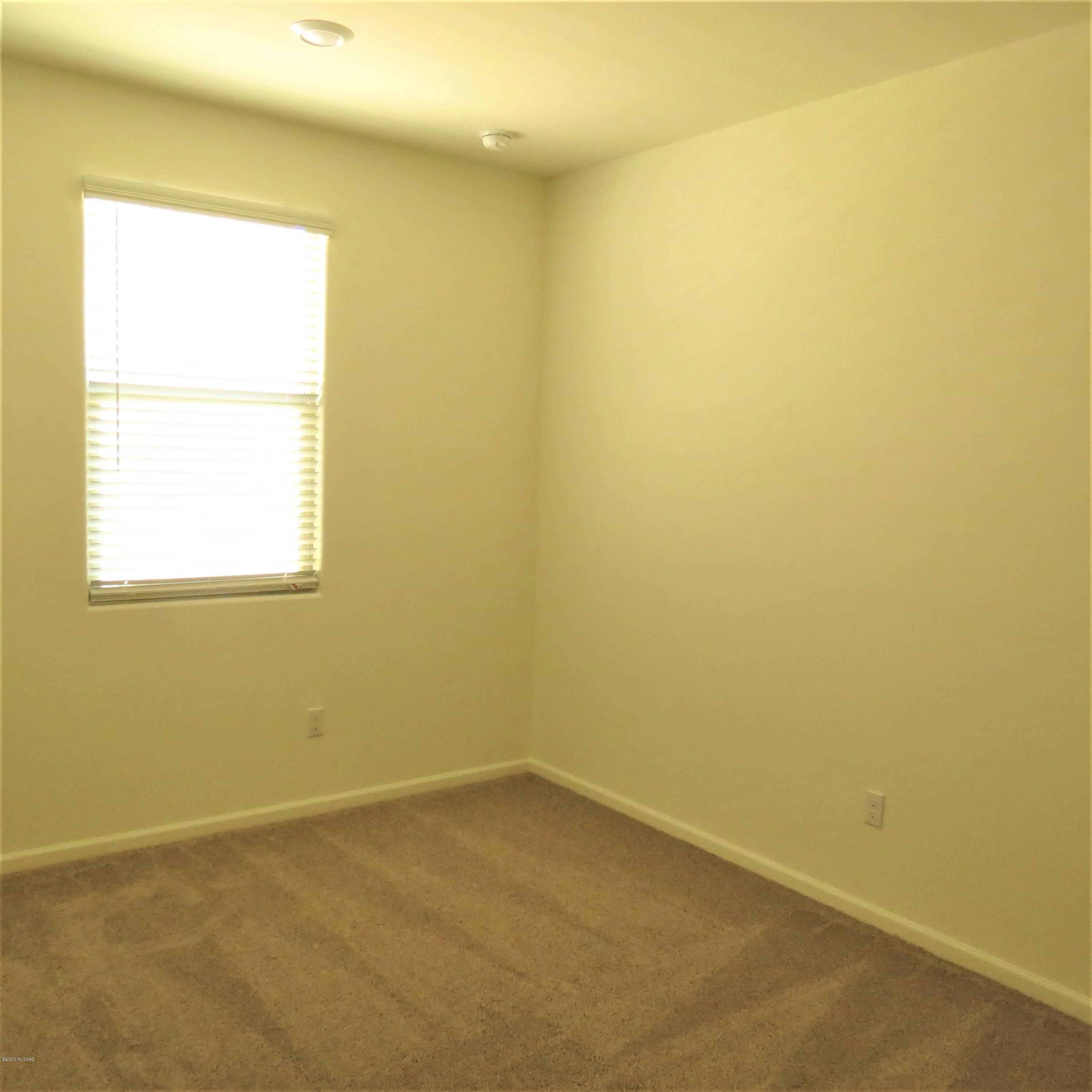 The Vistas At Rincon Knolls SQ20152600506 - Residential Lease