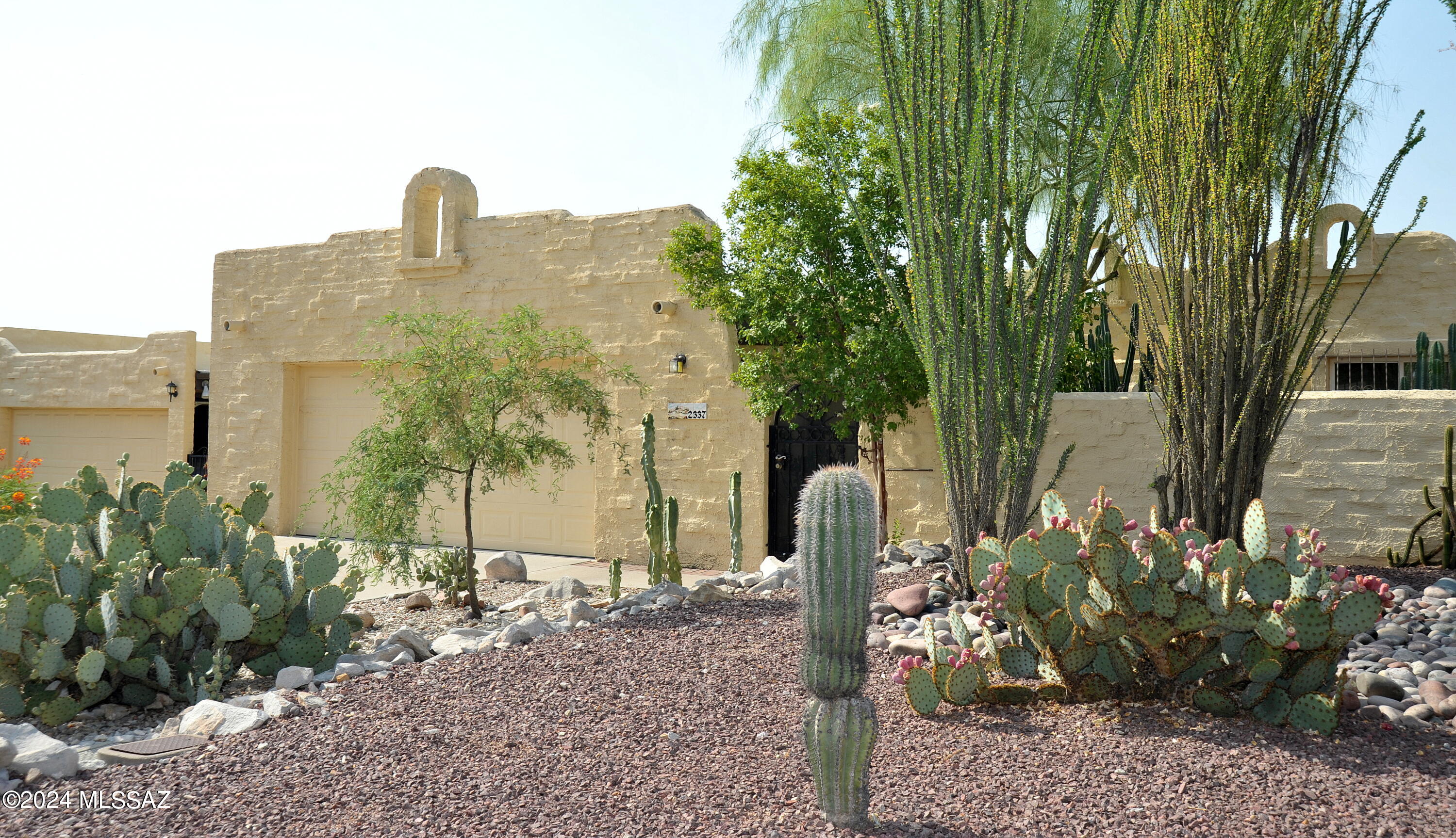 View Tucson, AZ 85745 townhome