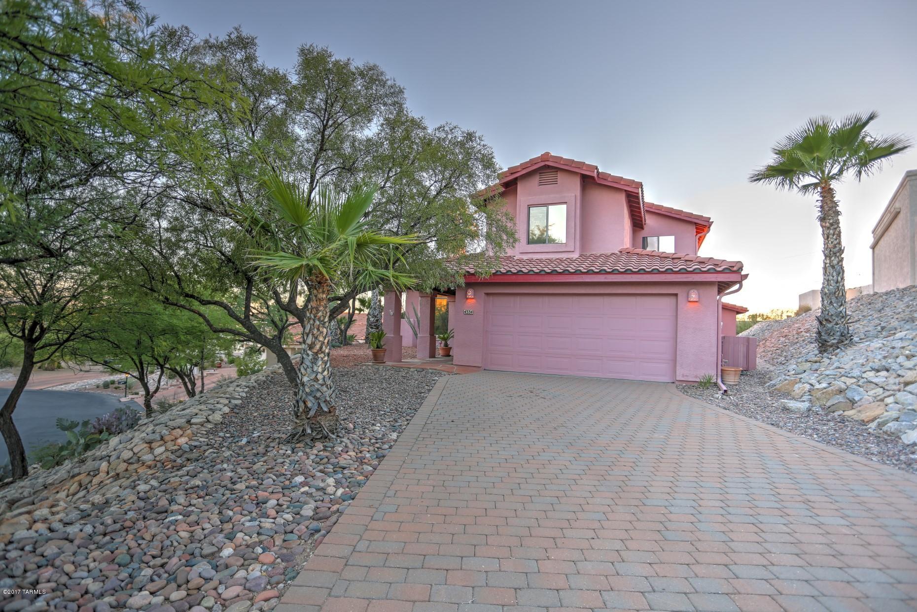 Rio Robles Est - Residential