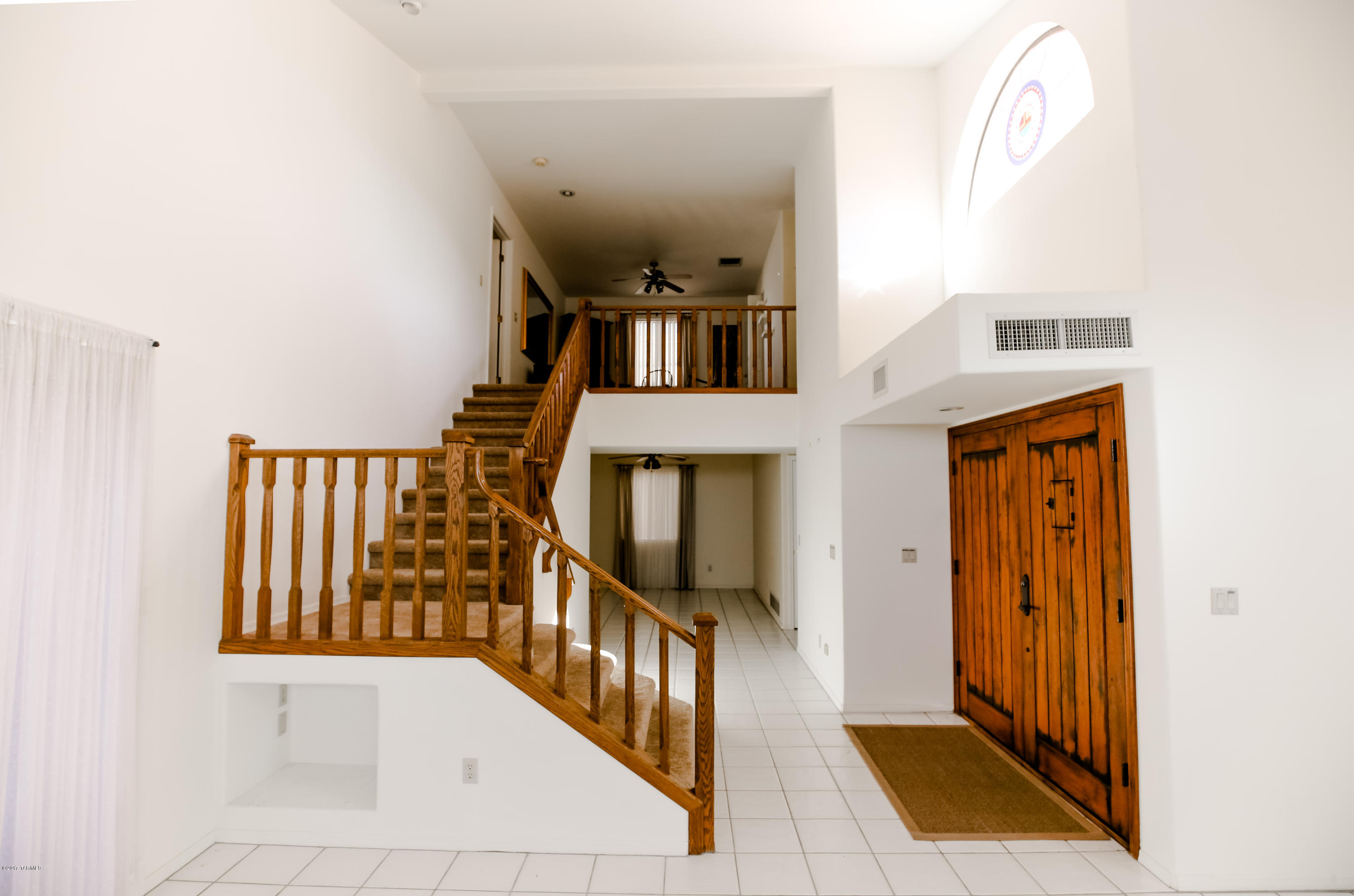 Rio Robles Est - Residential