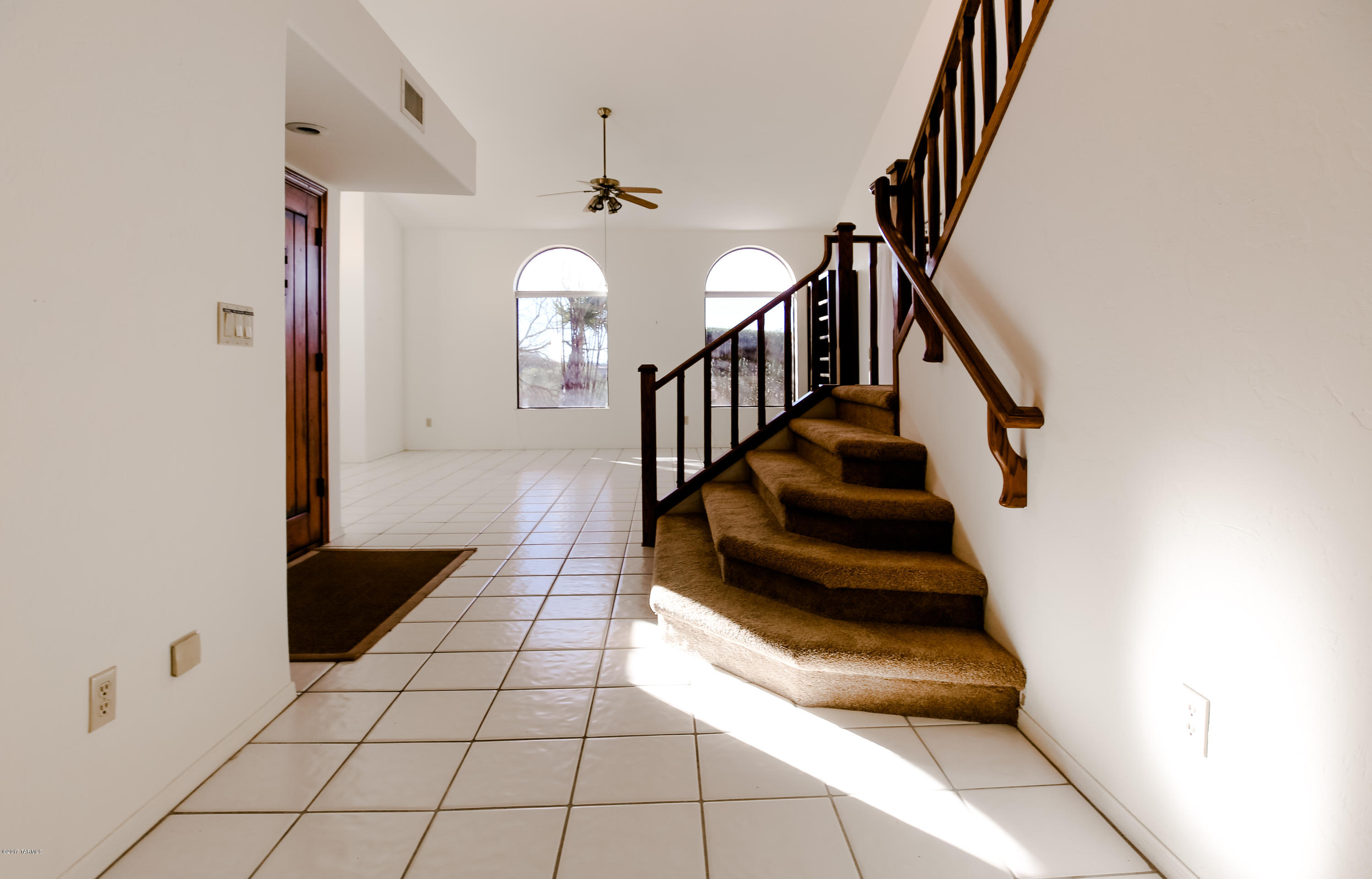 Rio Robles Est - Residential