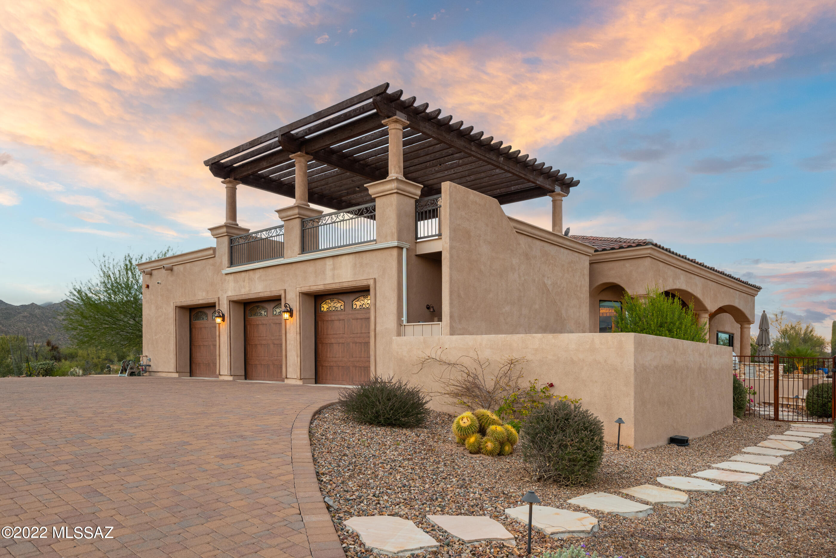 La Cholla Airpark - Residential