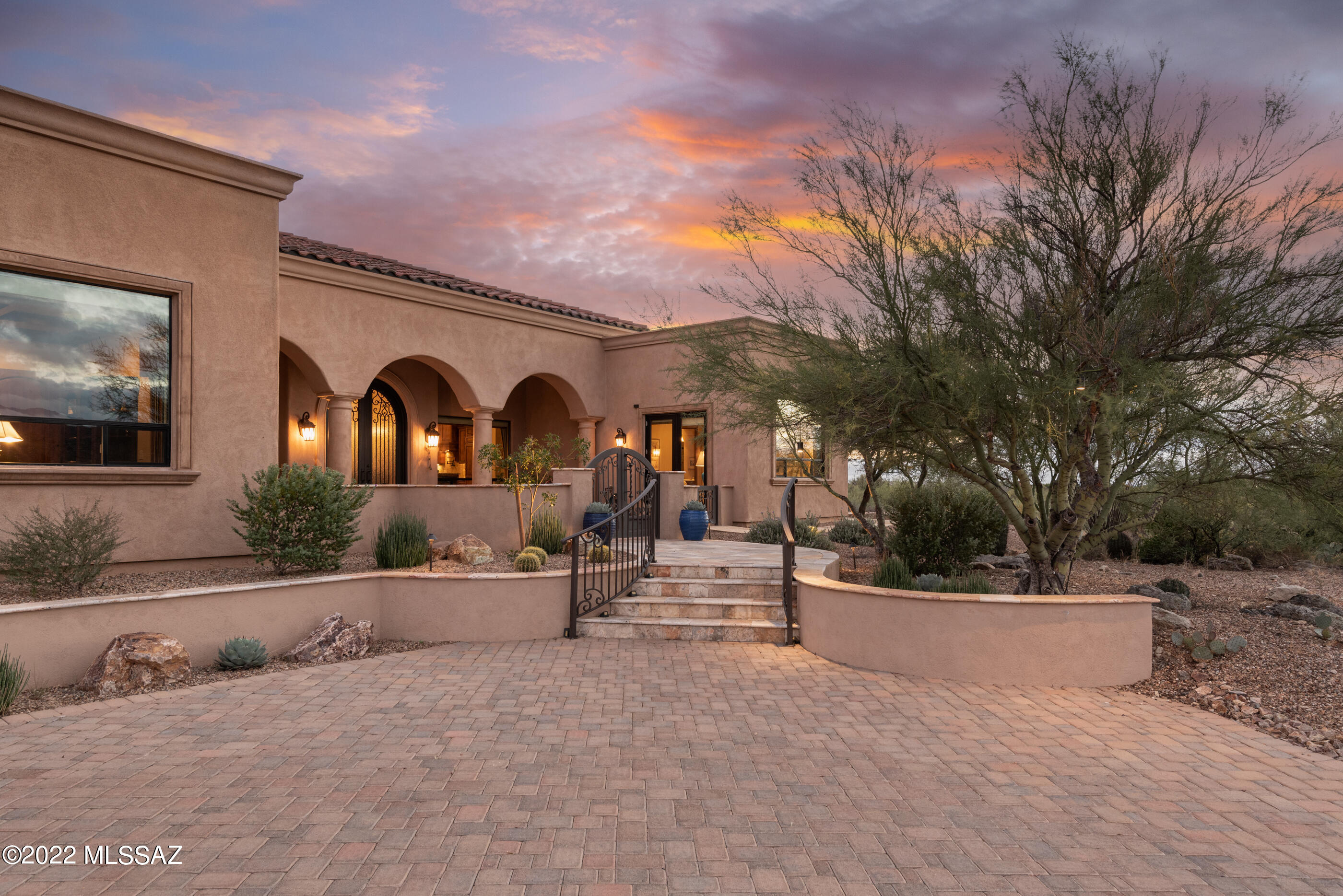 La Cholla Airpark - Residential