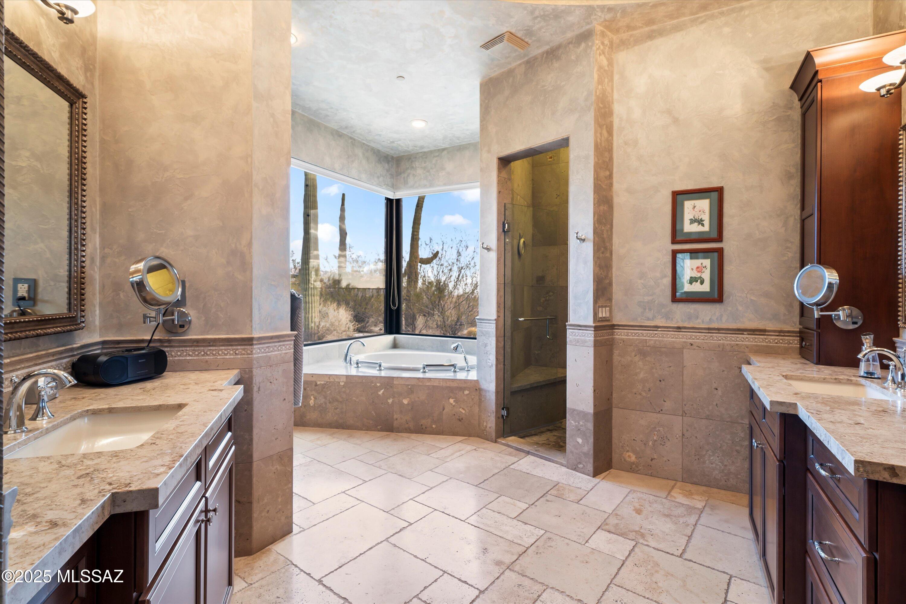Canyon Pass At Dove Mountain - Residential
