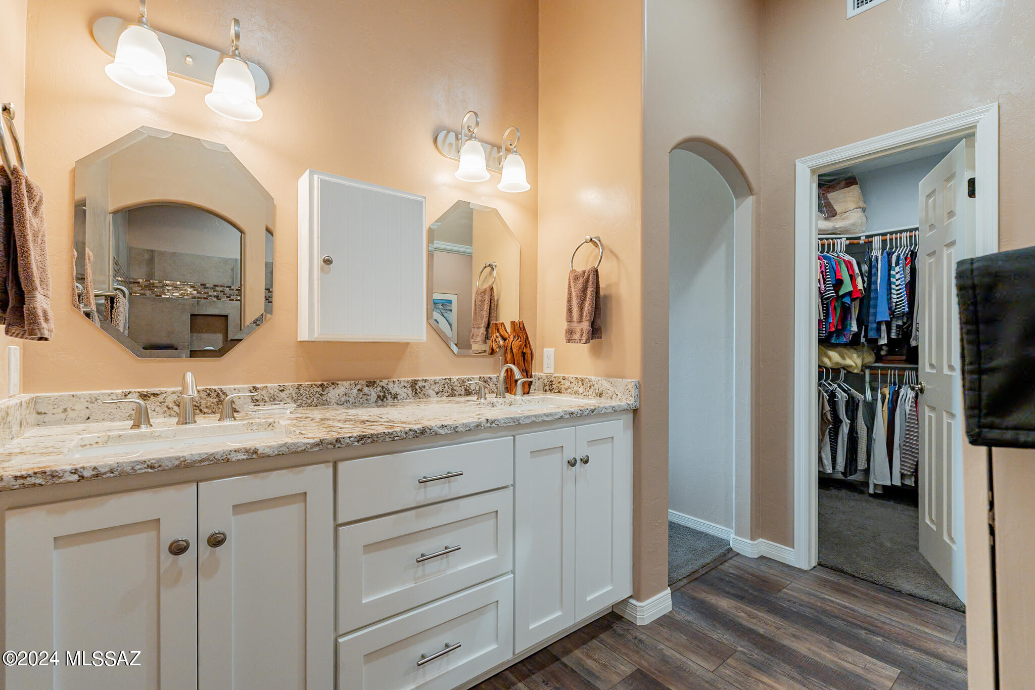 Country Club Vista (1-74) - Residential