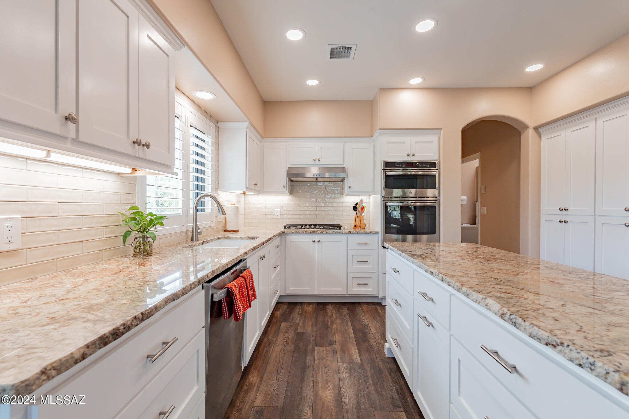Country Club Vista (1-74) - Residential