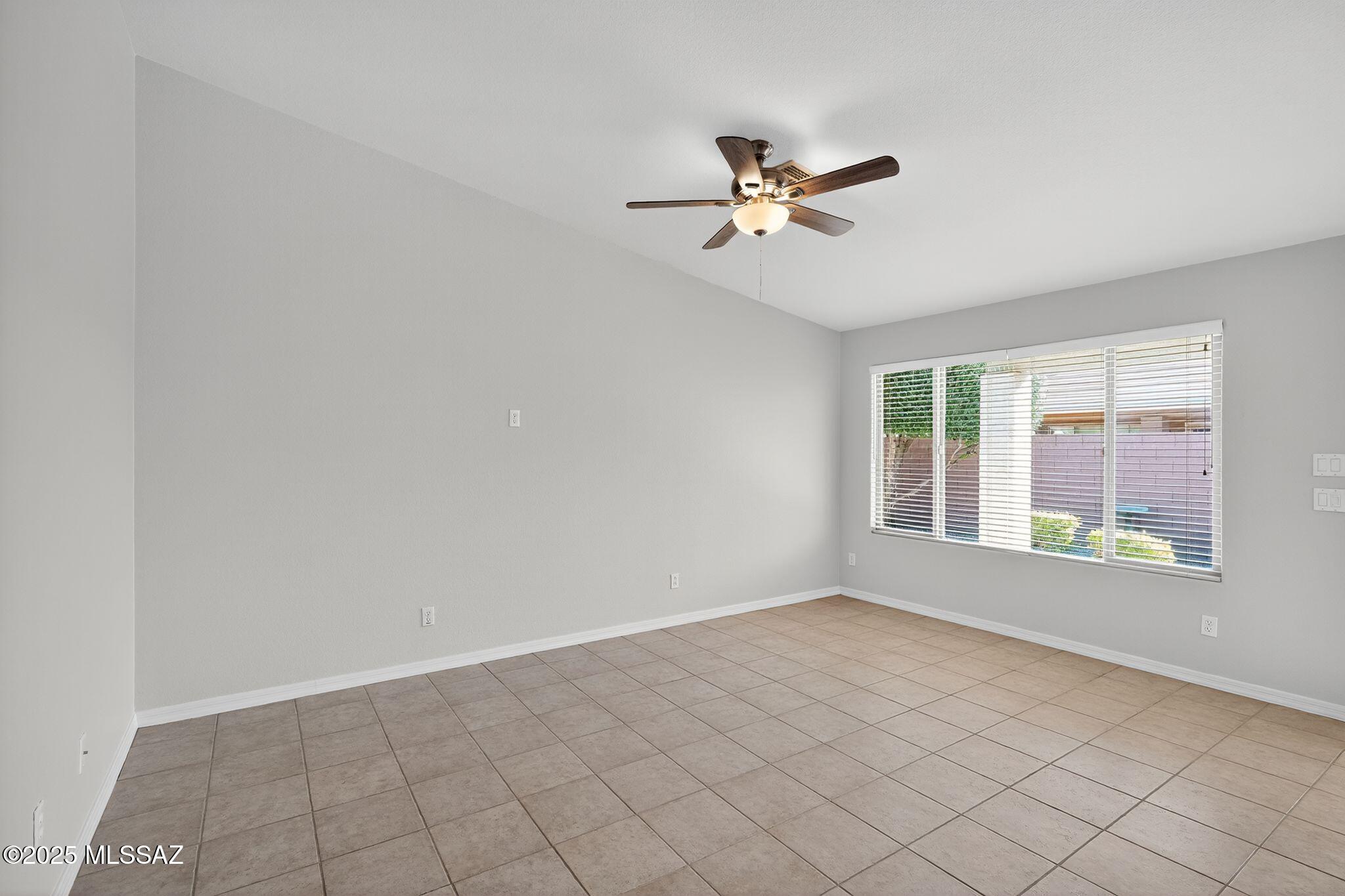 3739 E Hazeltine Way