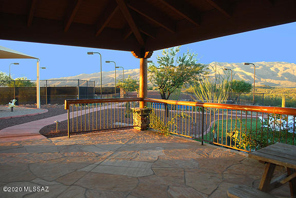 Coyote Creek (1-395) - Residential