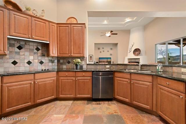 Coyote Creek (1-395) - Residential