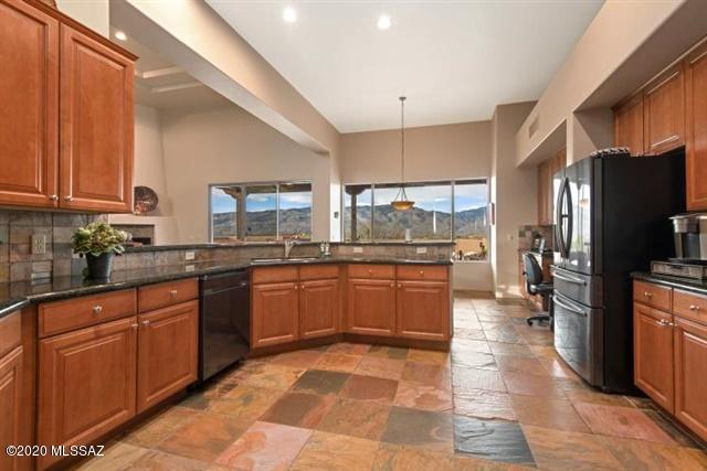 Coyote Creek (1-395) - Residential