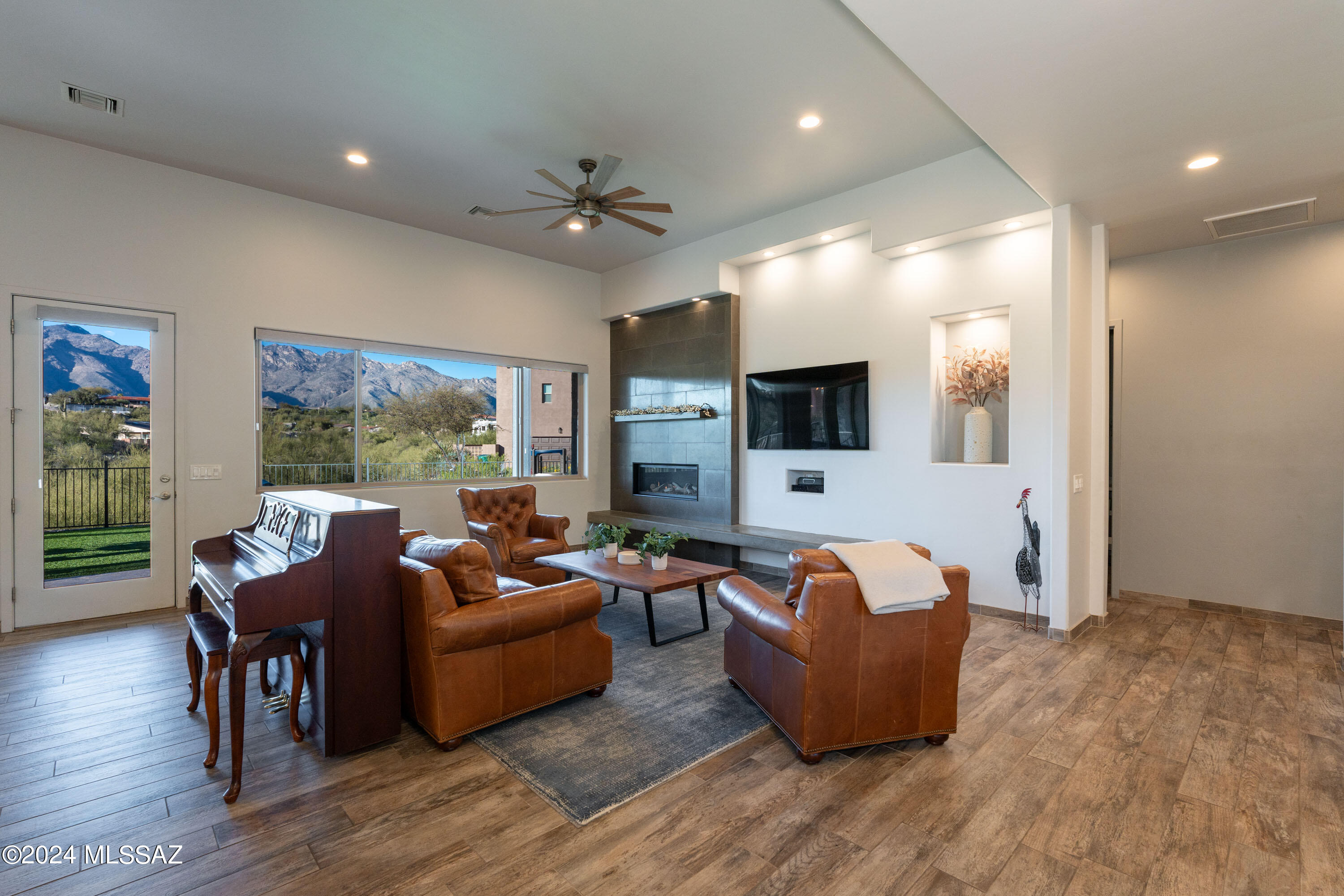 Vista Ciudad Estates (33-81) - Residential