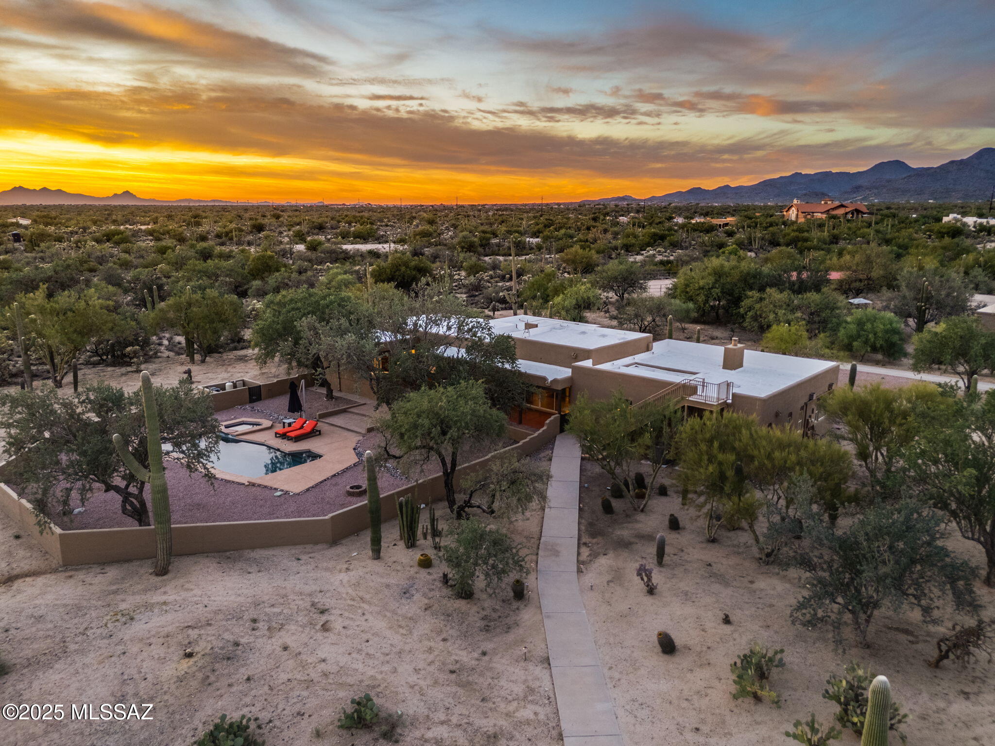 11735 N Vista Del Sol