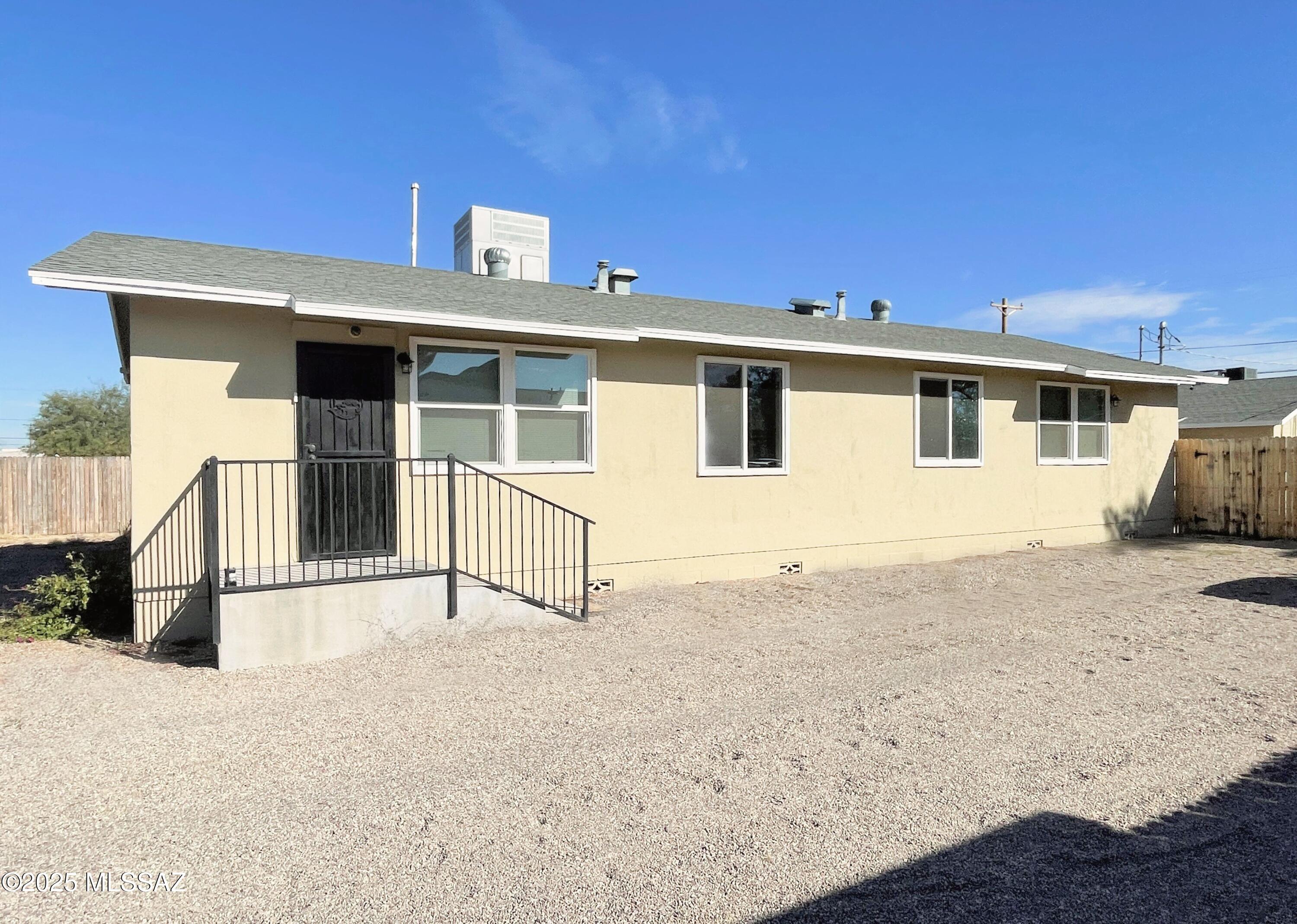 El Campo Estates - Residential Lease