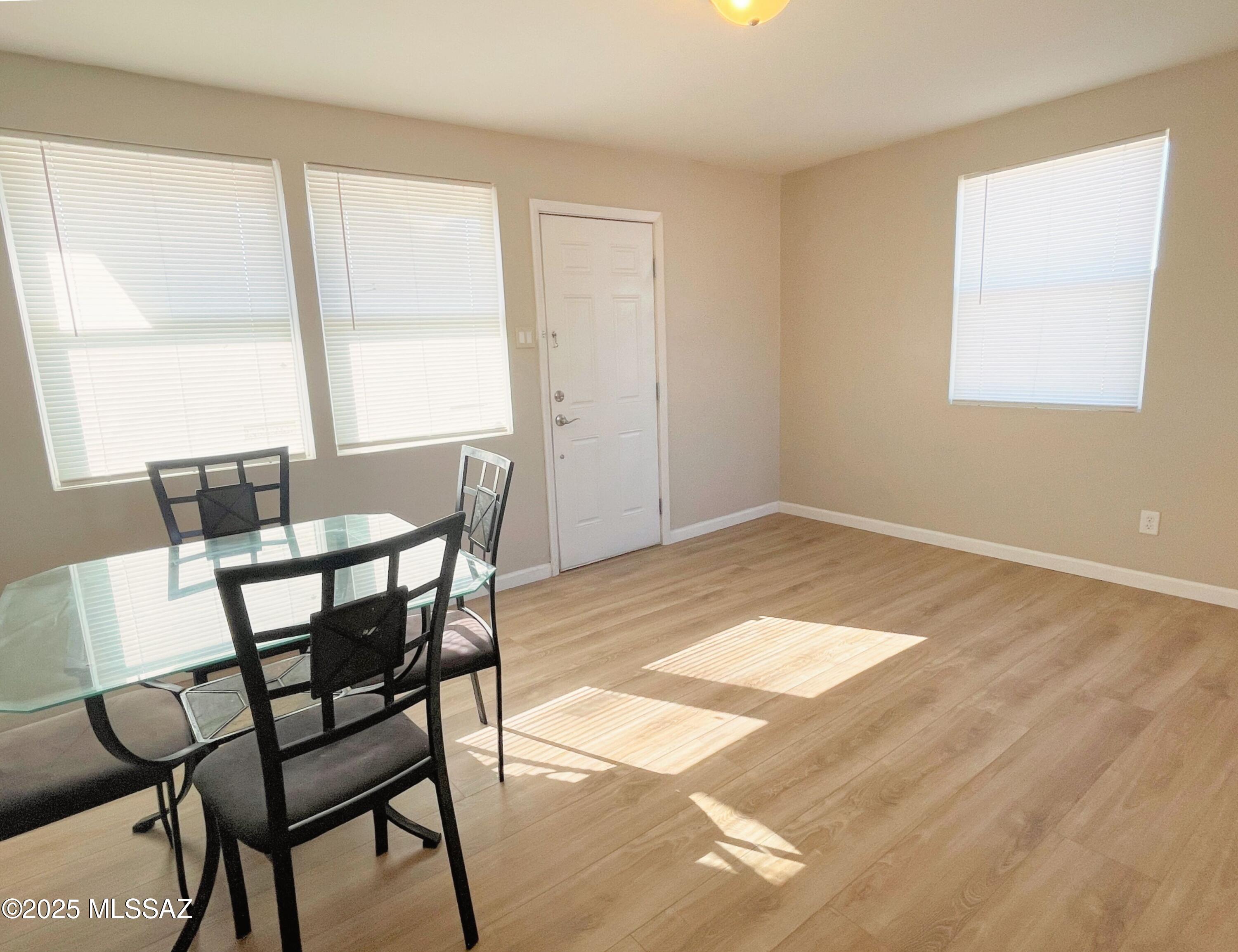El Campo Estates - Residential Lease