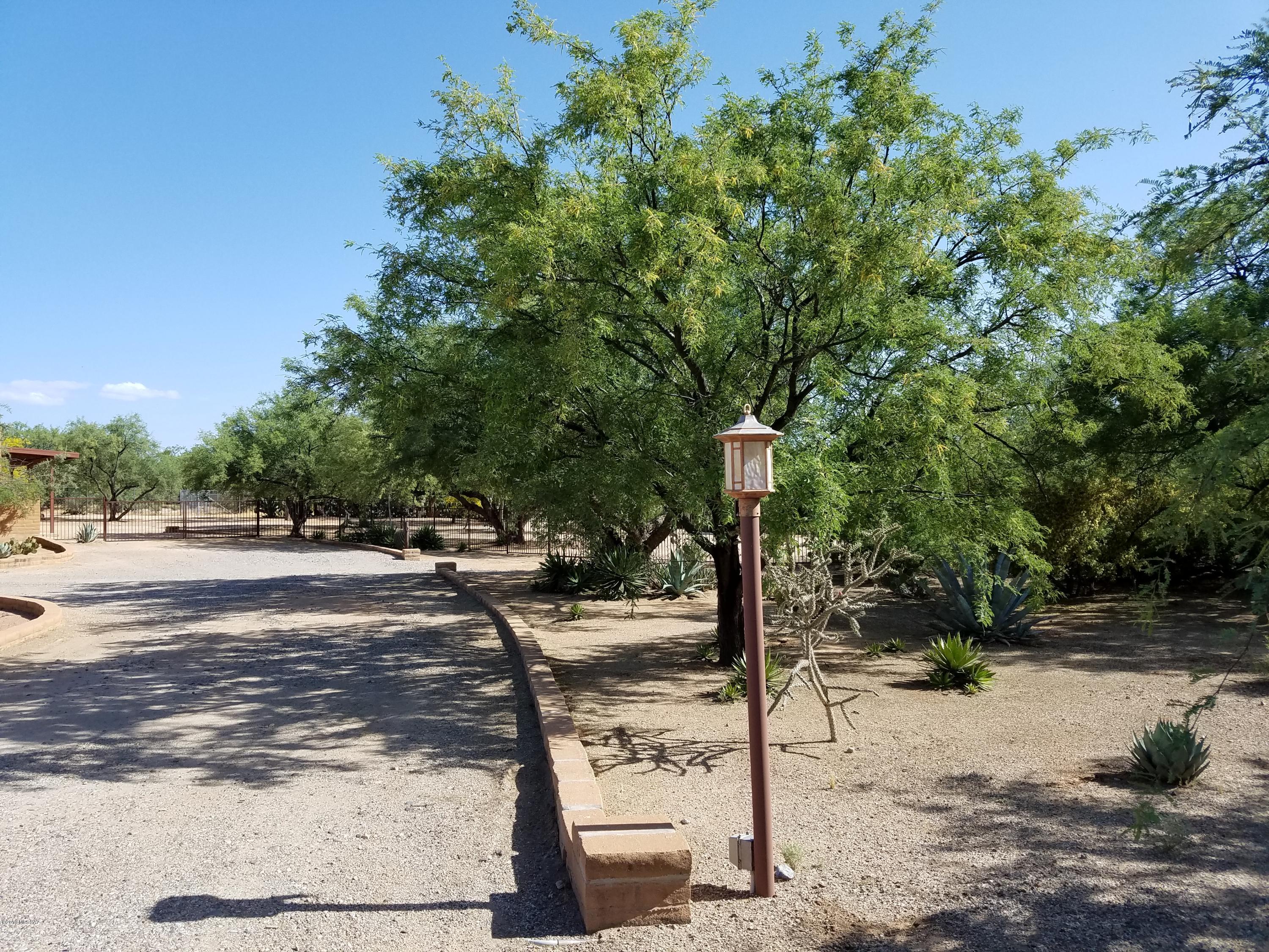 Bel Air Ranch Est - Residential