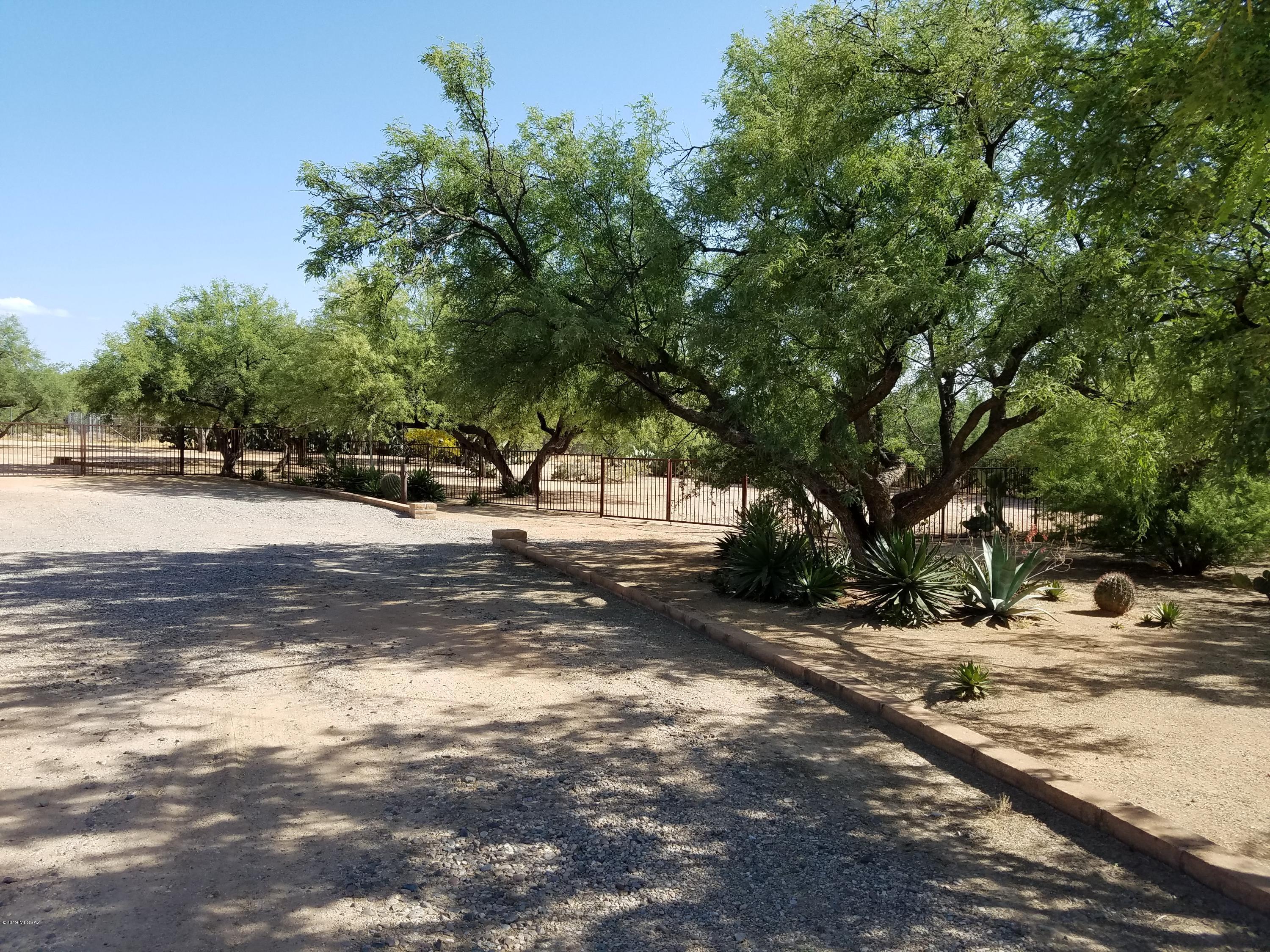 Bel Air Ranch Est - Residential