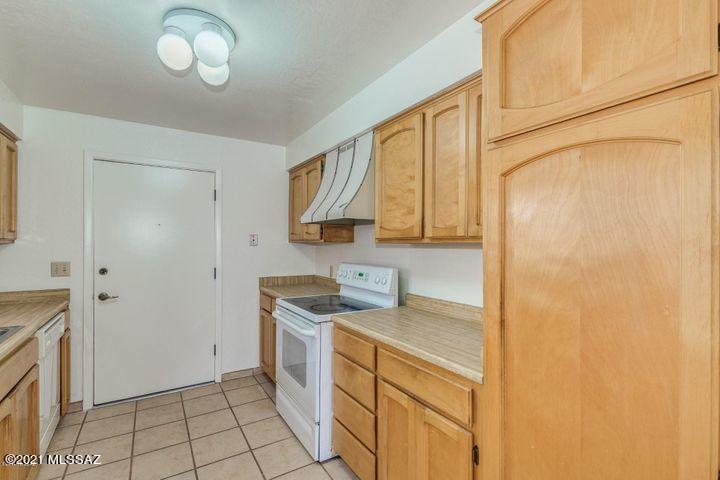 McCormick Place Twnhms Blk I (1-86) - Residential Lease