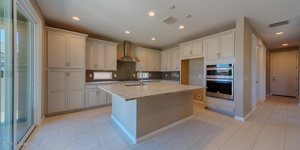 Golden Barrel Place At Dove Mountain SQ20141710079 - Residential