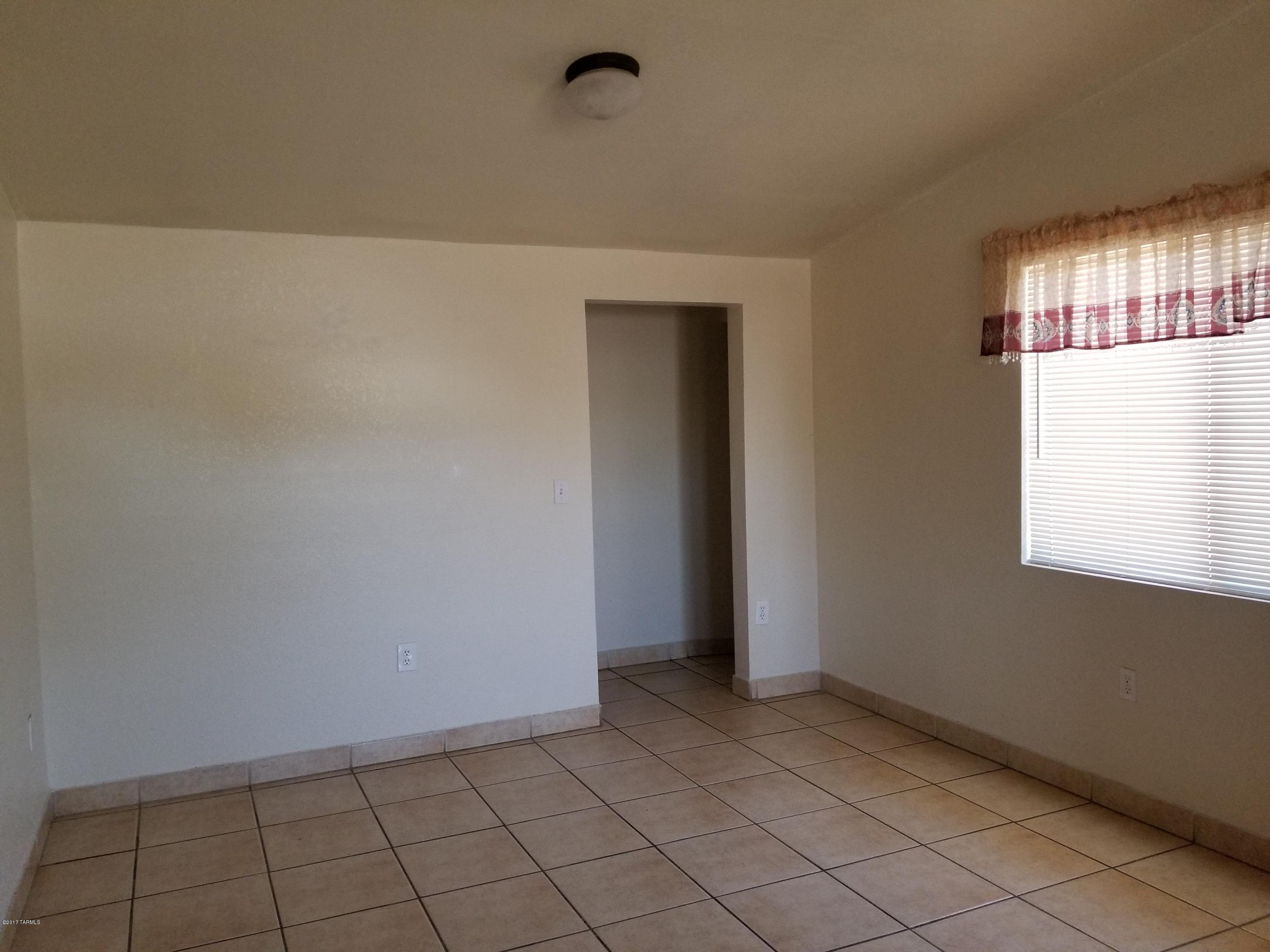Pueblo Gardens - Residential