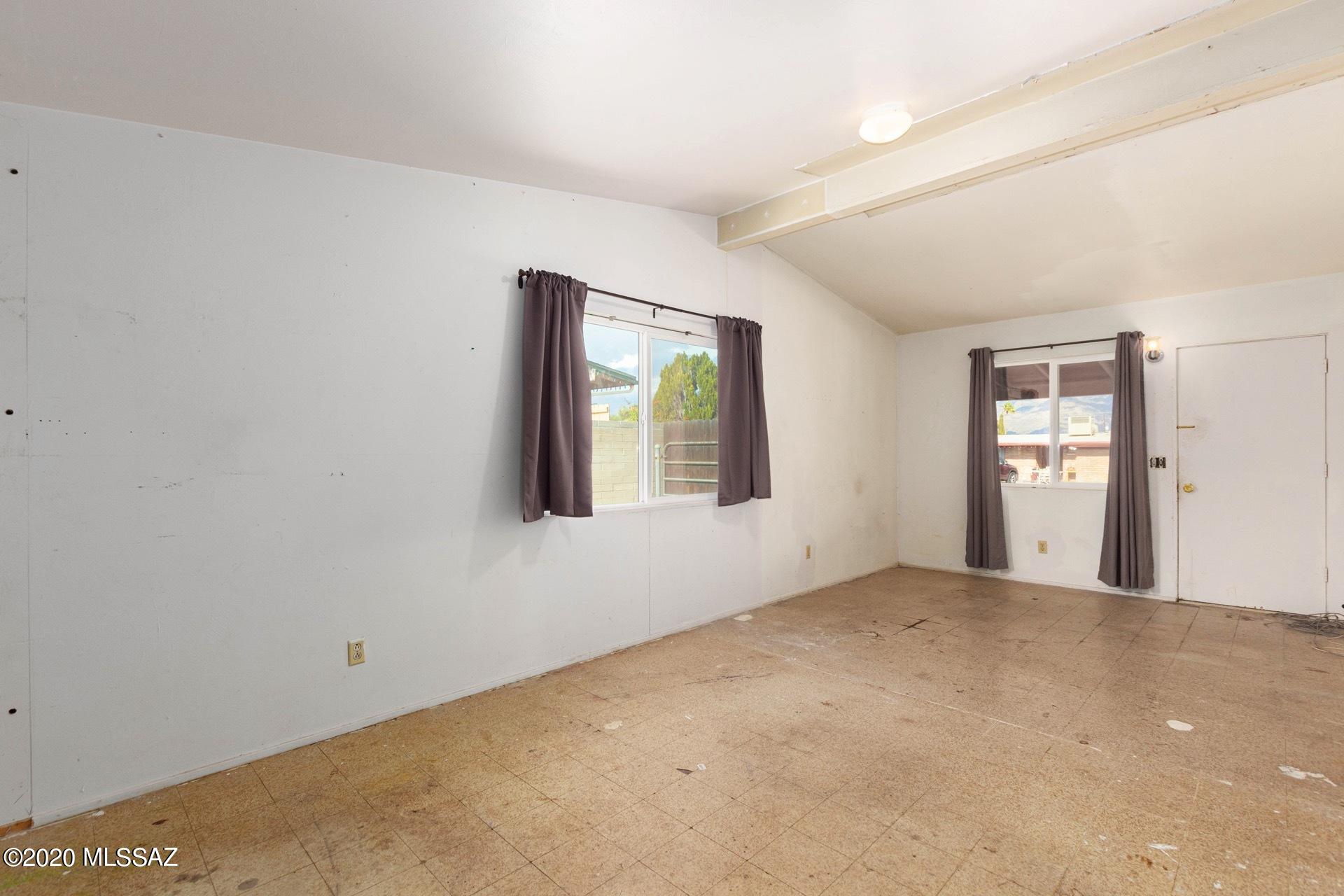 Huntington Park - Residential