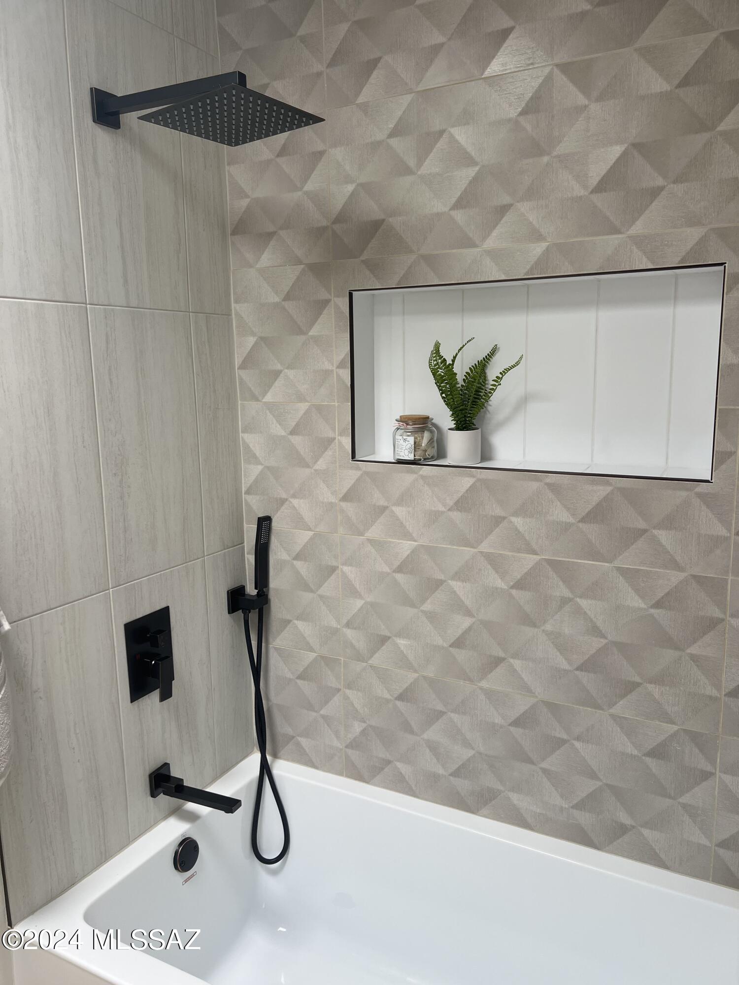 Casas Adobes West (1-220) - Residential
