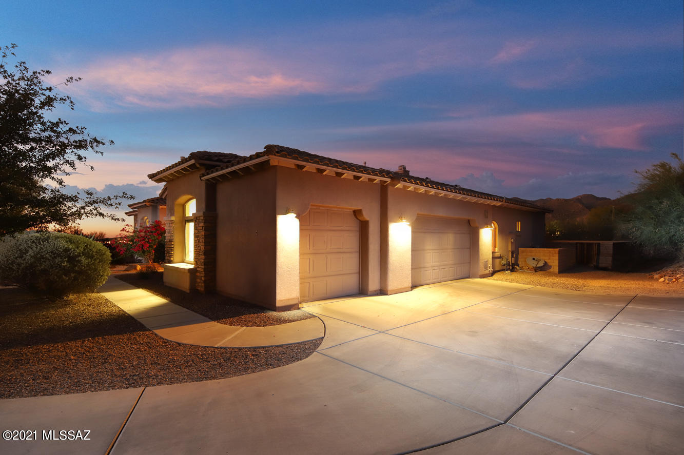 Dos Lagos at Dove Mountain (1-91) - Residential