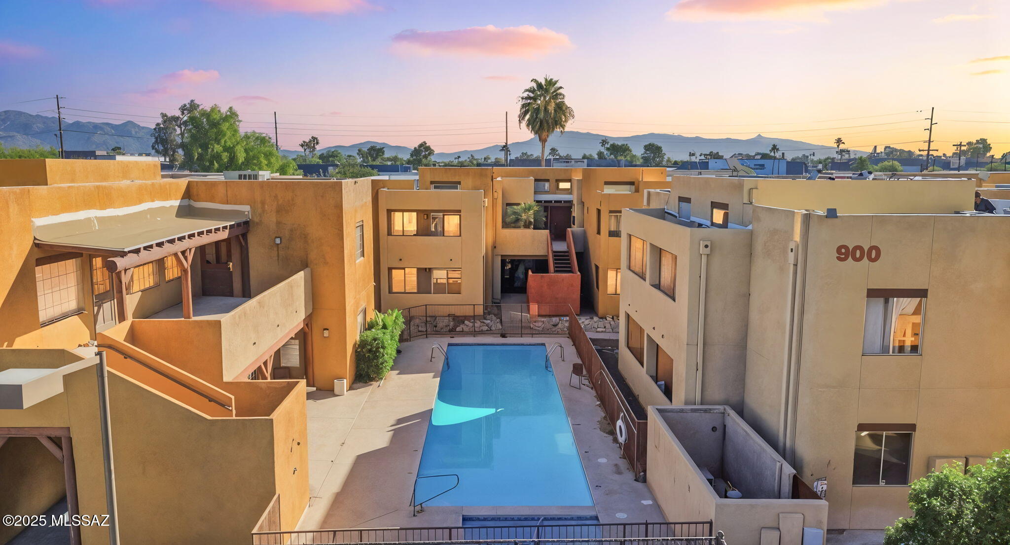 1810 E Blacklidge Drive 1026