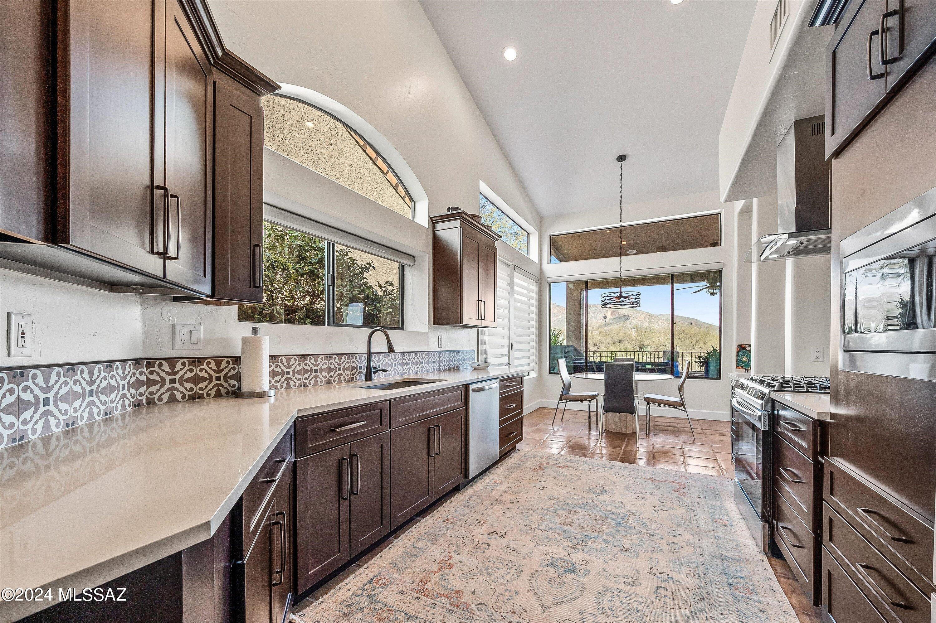 Ventana Canyon Golf Villas - Residential