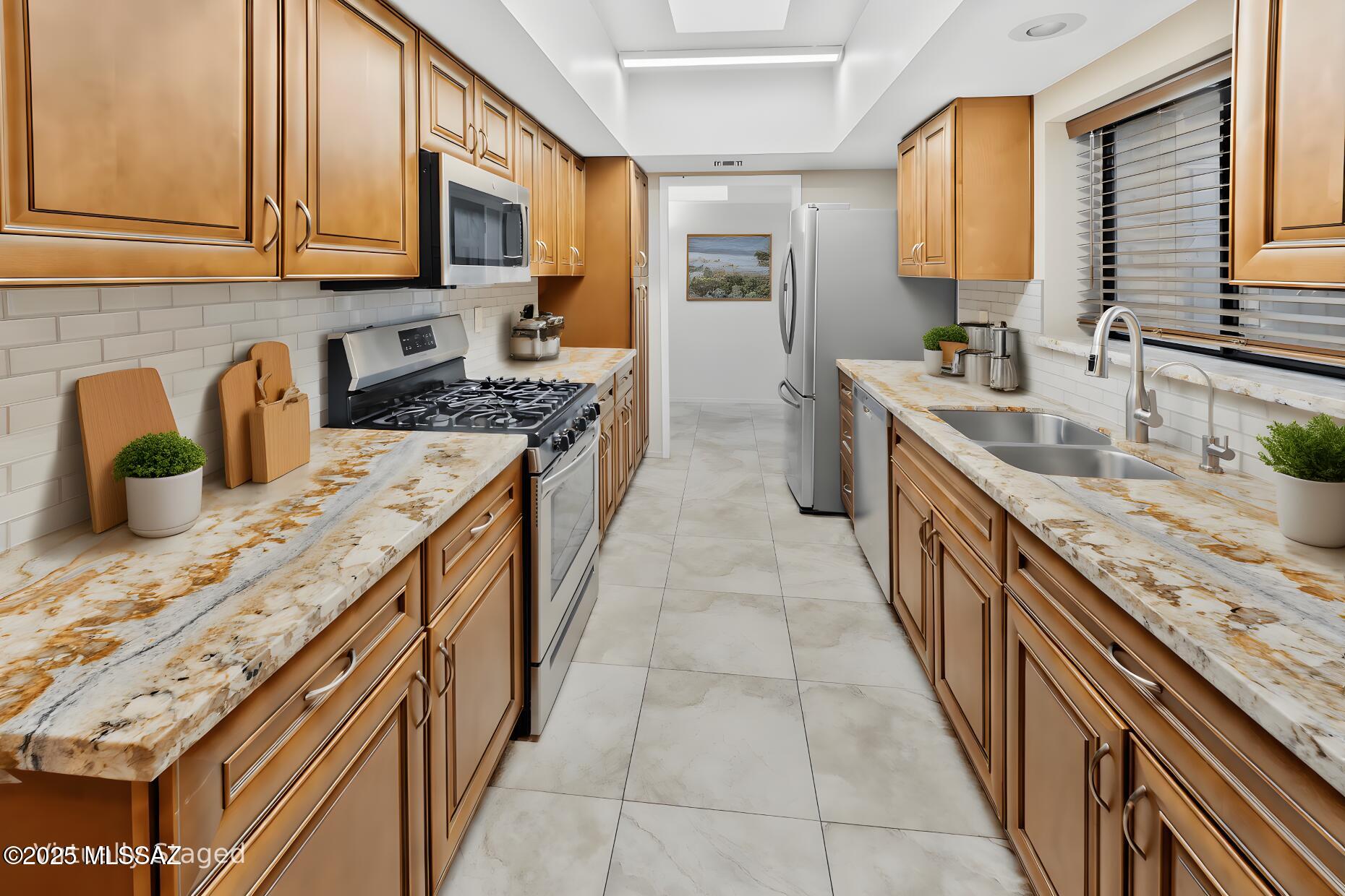 1885 W Hickory Hollow Lane