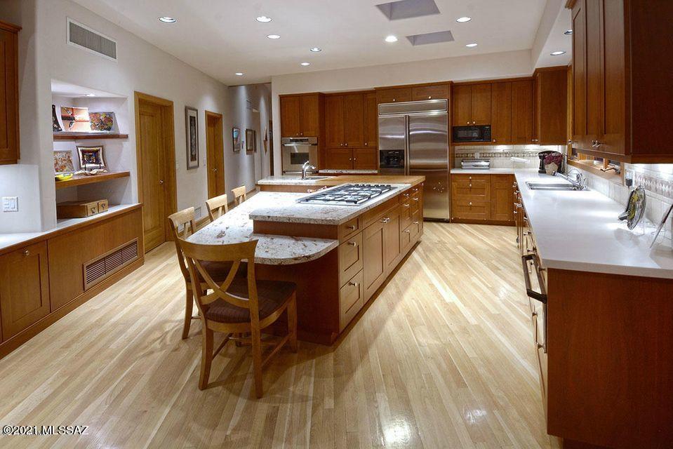 Whaleback Ridge Estates at Ventana Canyon (1-30) - Residential