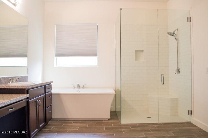 Los Saguaros At Dove Mountain SQ20121640199 - Residential Lease