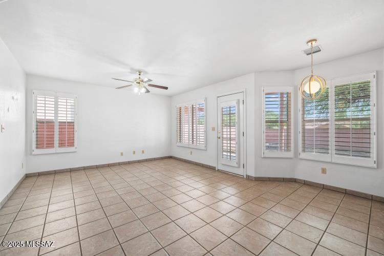 3751 W Pony Trail