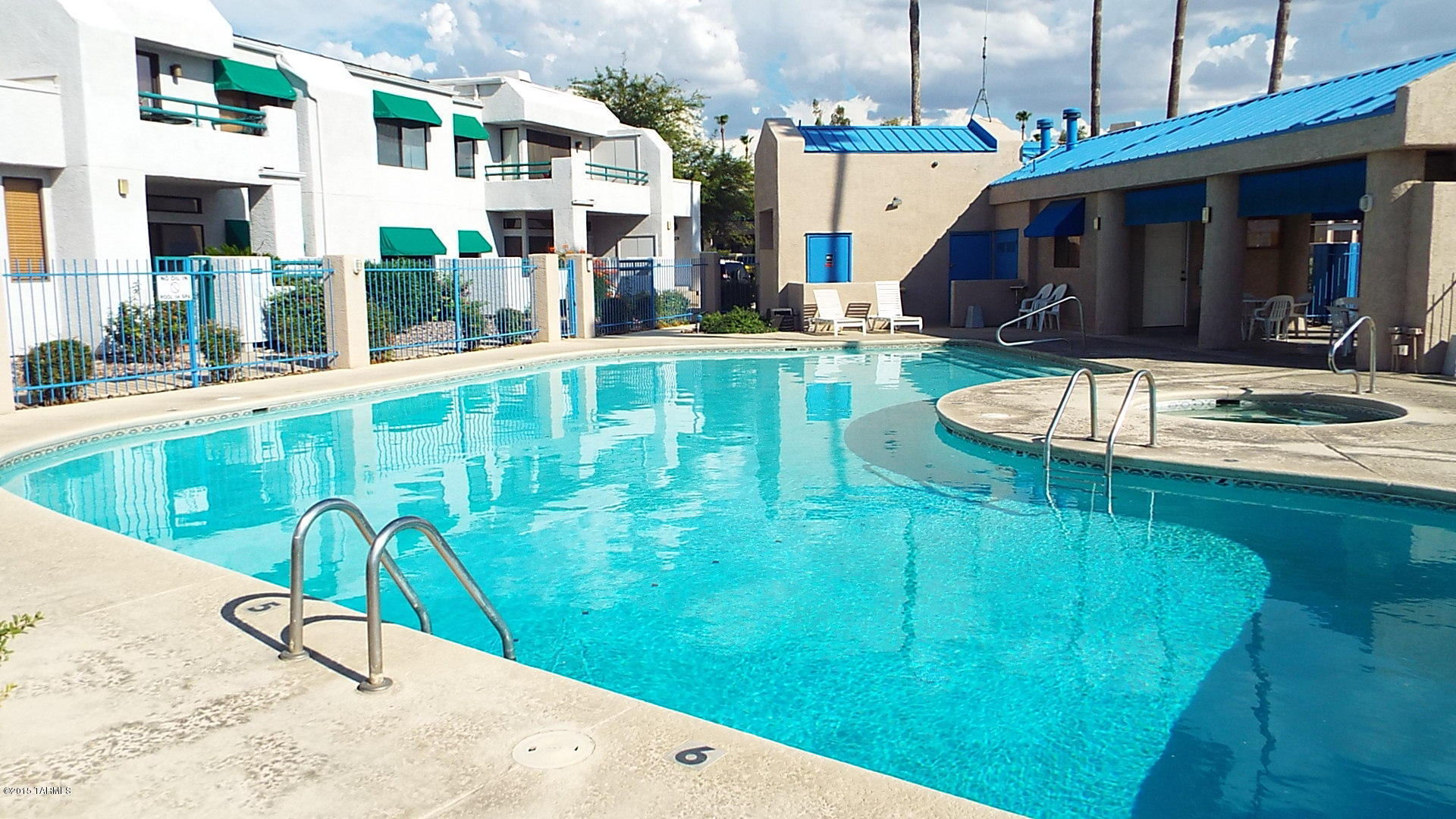 Summertree Condominiums (1-224) - Residential