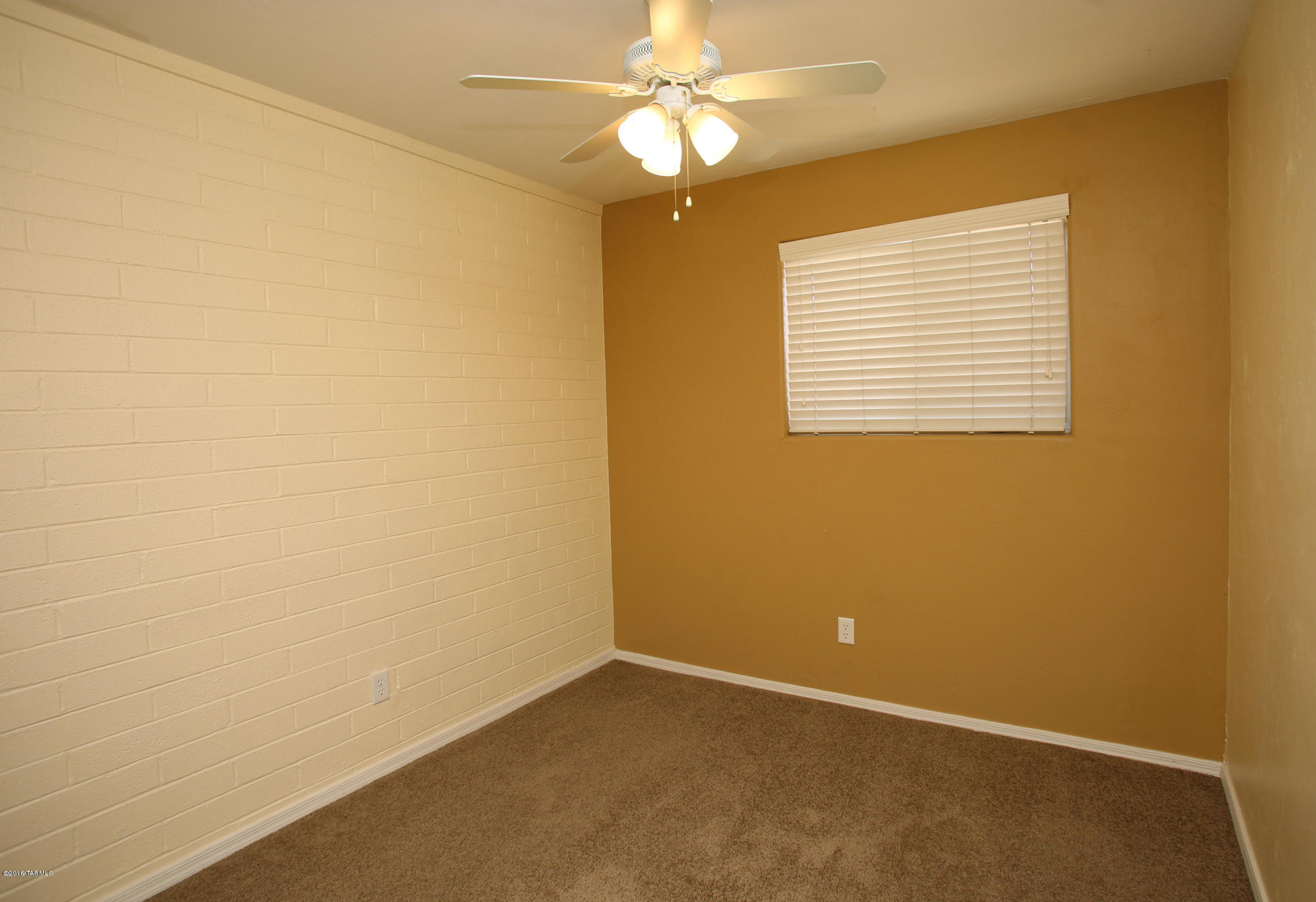 Villa Venice Condos - Residential Lease