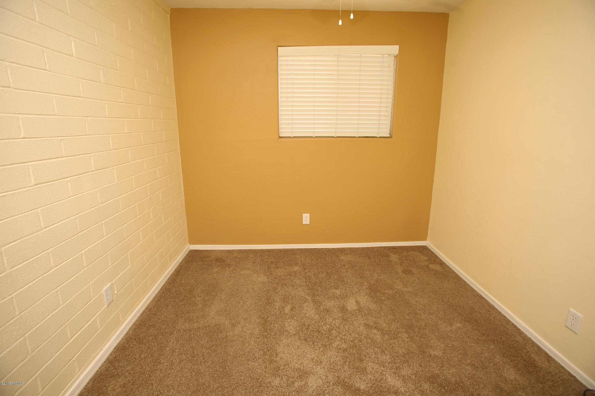 Villa Venice Condos - Residential Lease