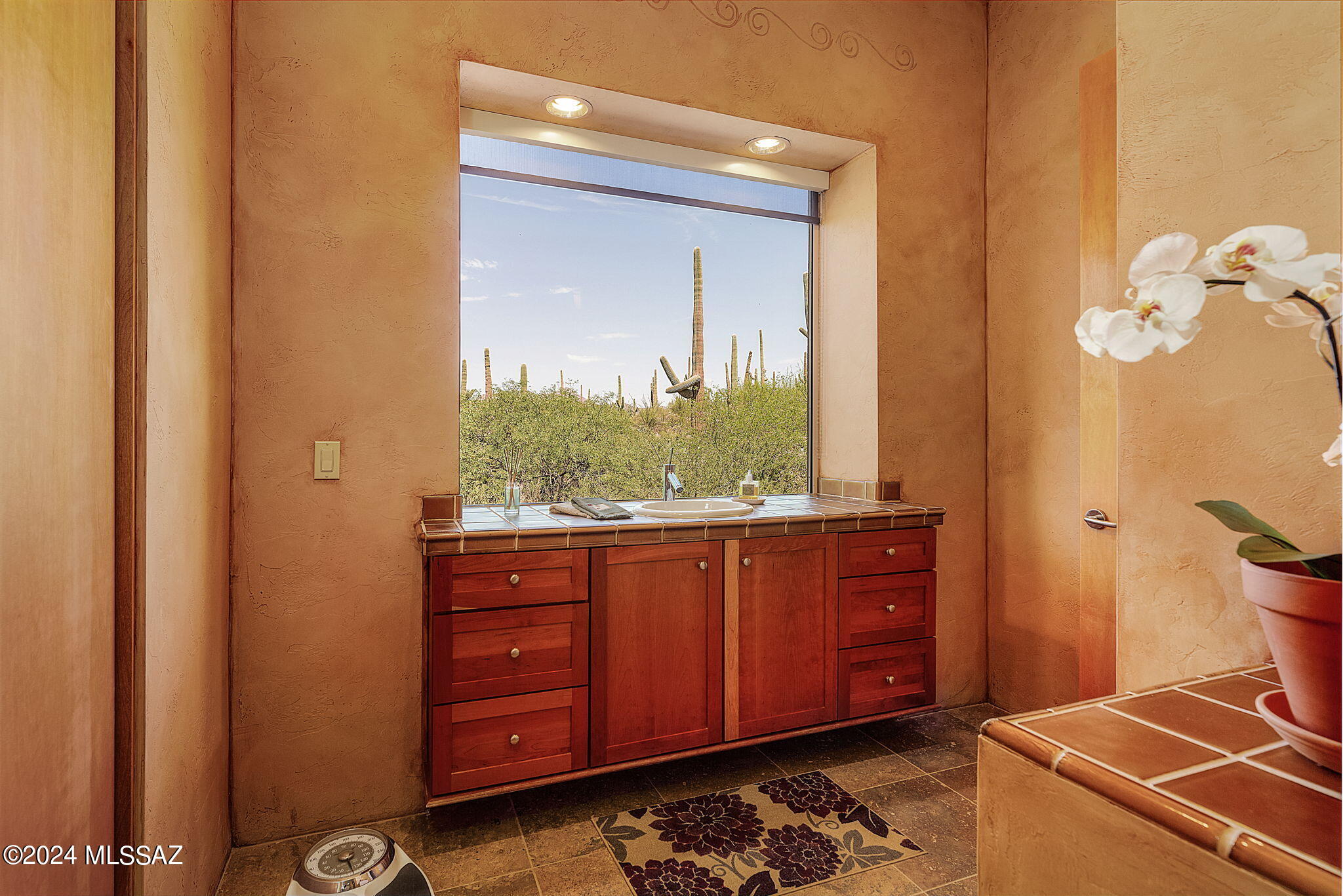 Honey Bee Ridge(The Estates At) - Residential