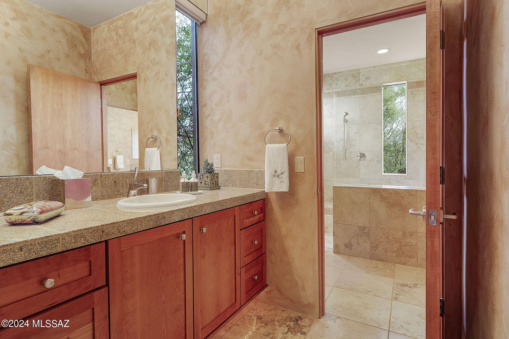 Honey Bee Ridge(The Estates At) - Residential
