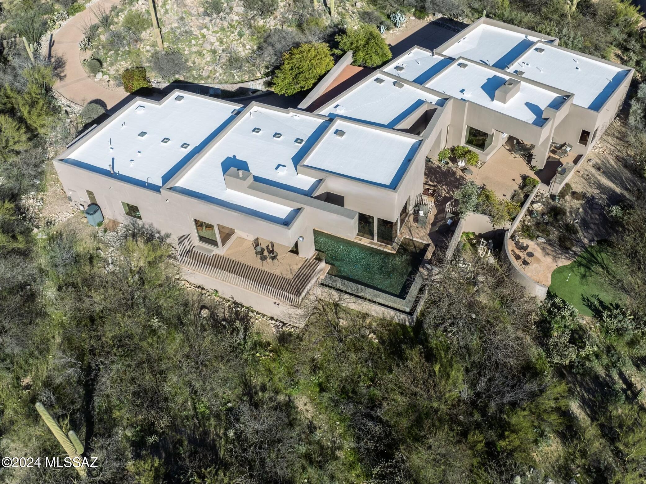 Honey Bee Ridge(The Estates At) - Residential