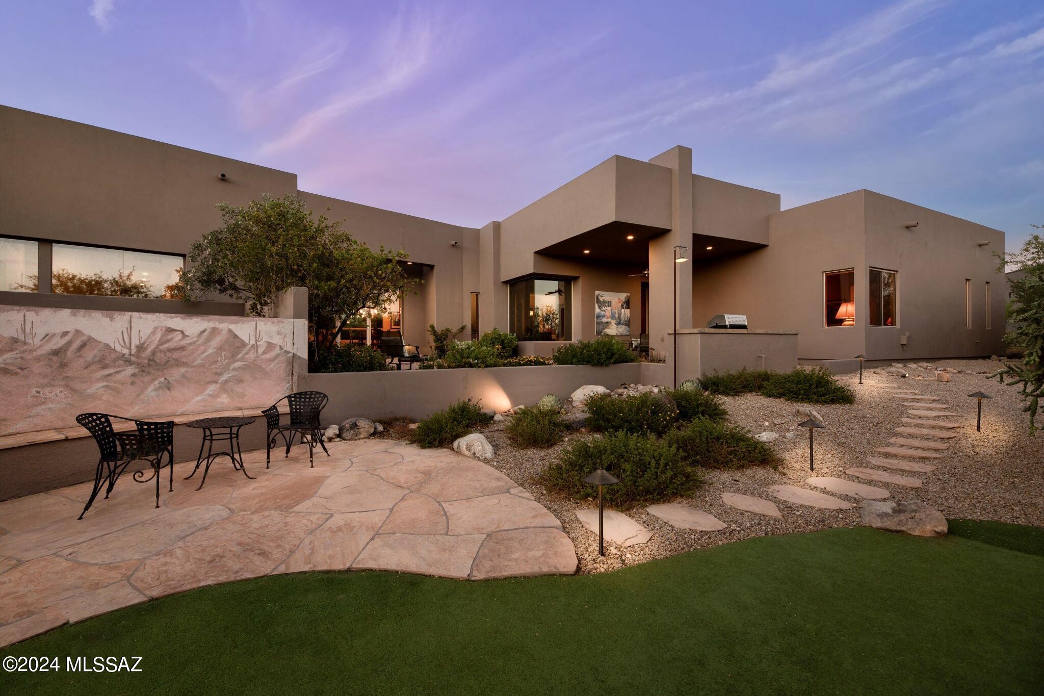 Honey Bee Ridge(The Estates At) - Residential