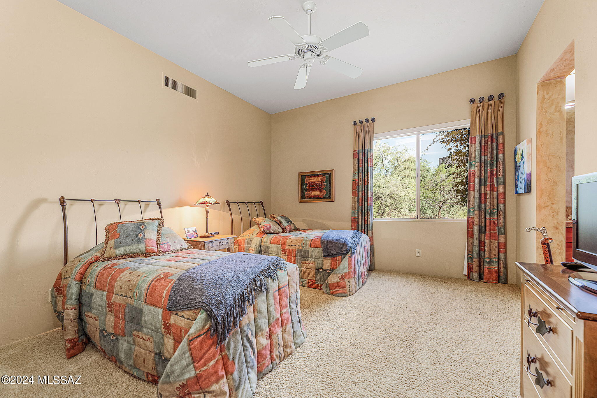 Honey Bee Ridge(The Estates At) - Residential