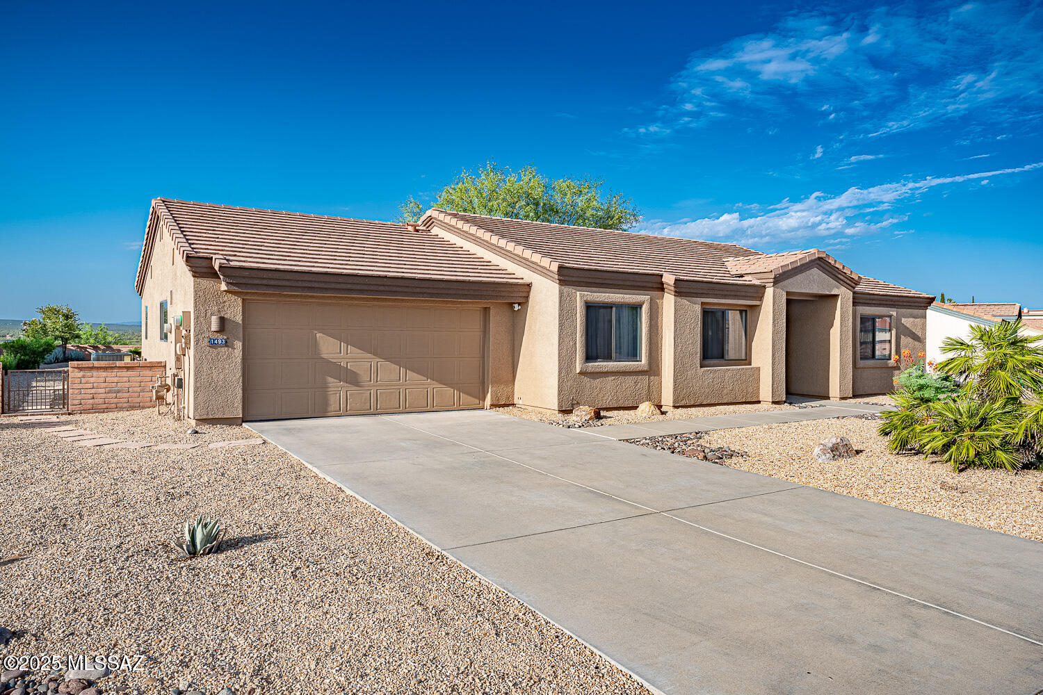1493 W Hidden Crest Court