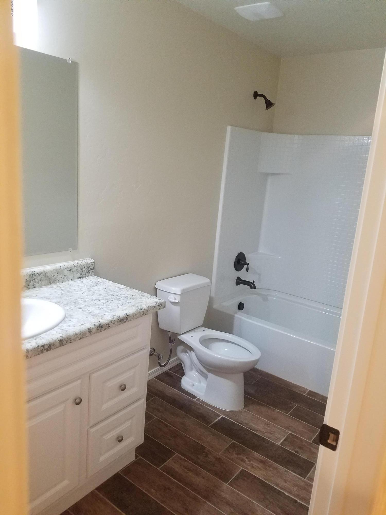 Mission Manor NO. 8 - Residential